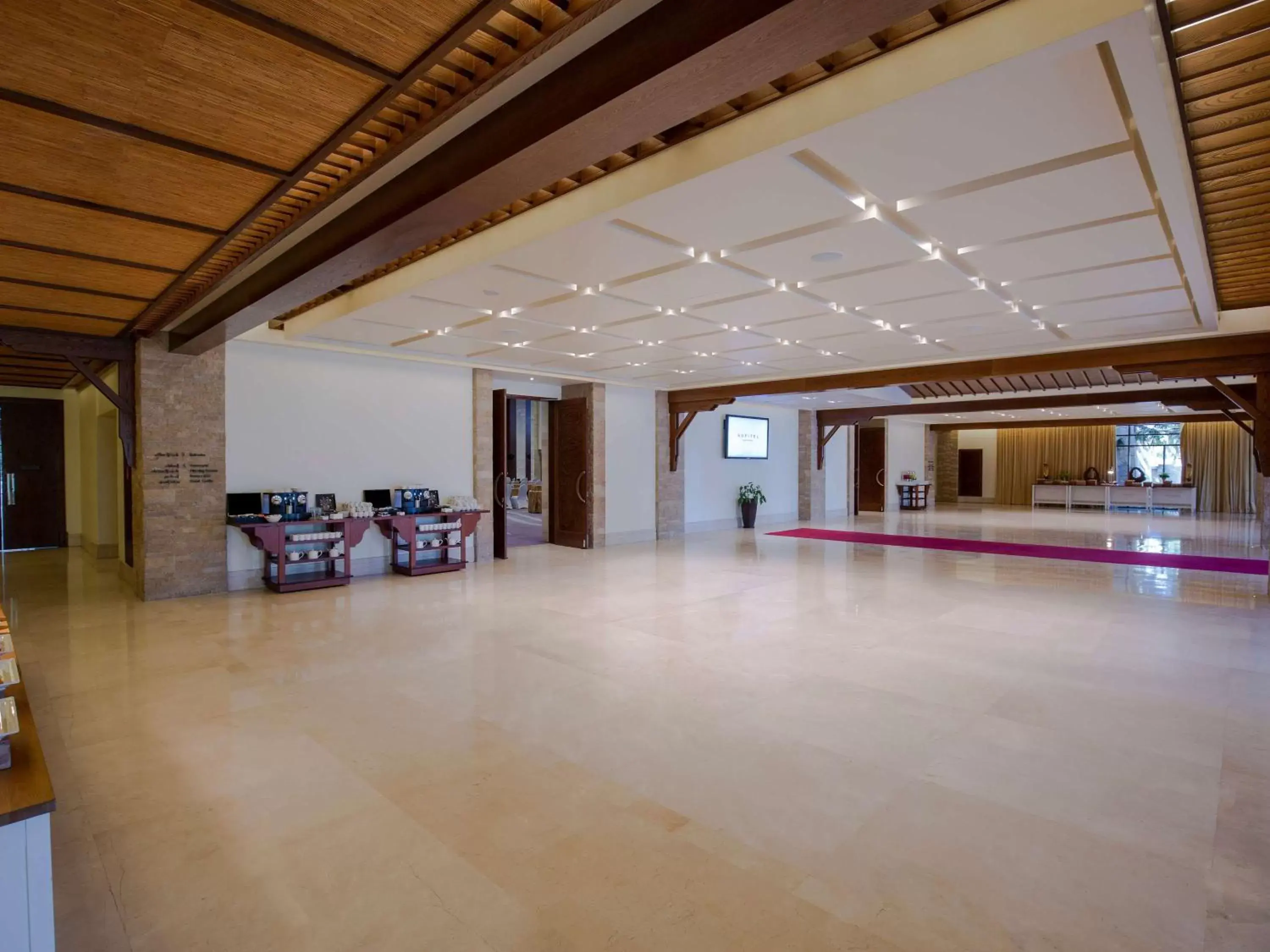 Meeting/conference room, Lobby/Reception in Sofitel Dubai The Palm Resort & Spa