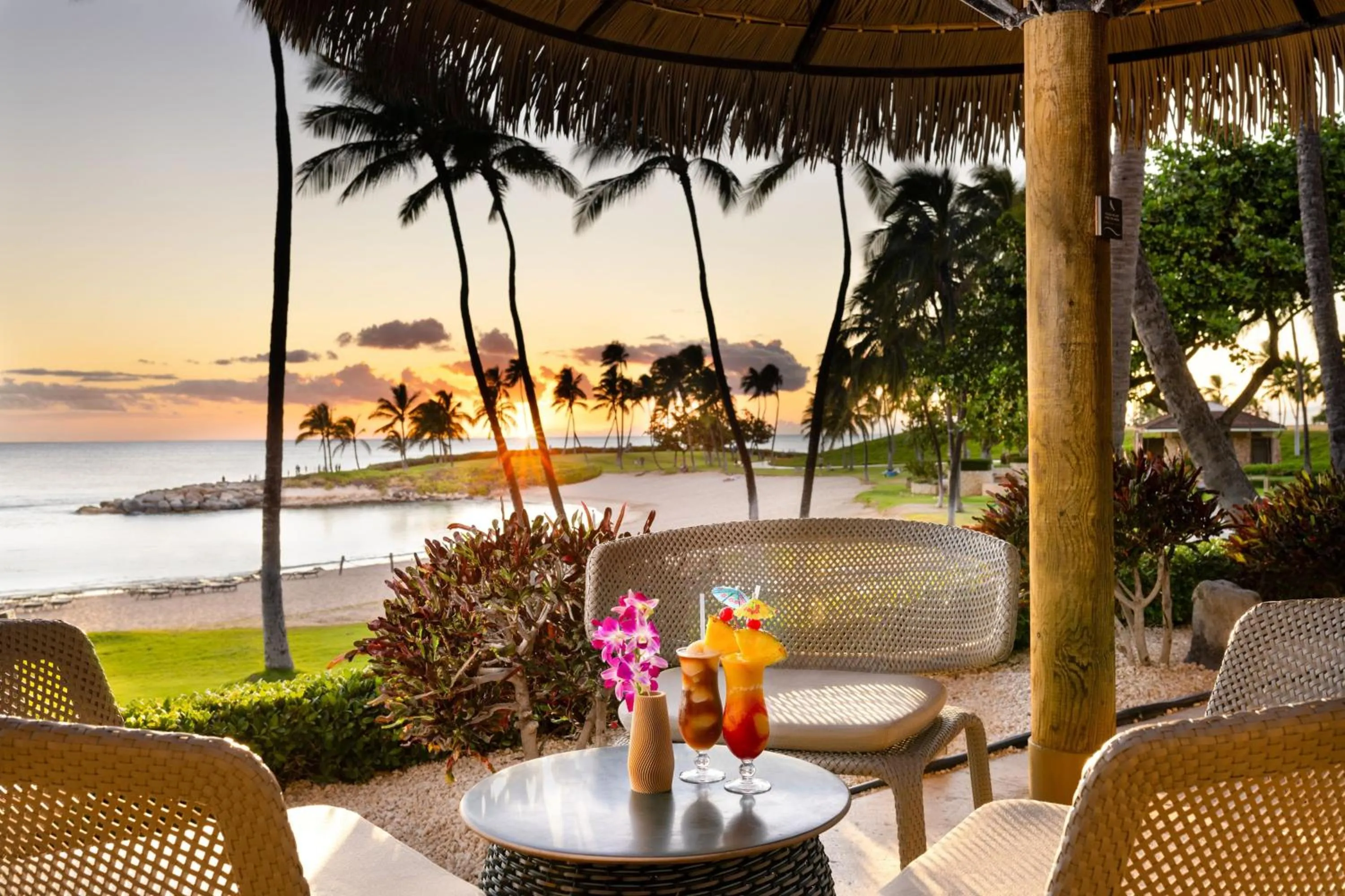 Lounge or bar in Marriott's Ko Olina Beach Club