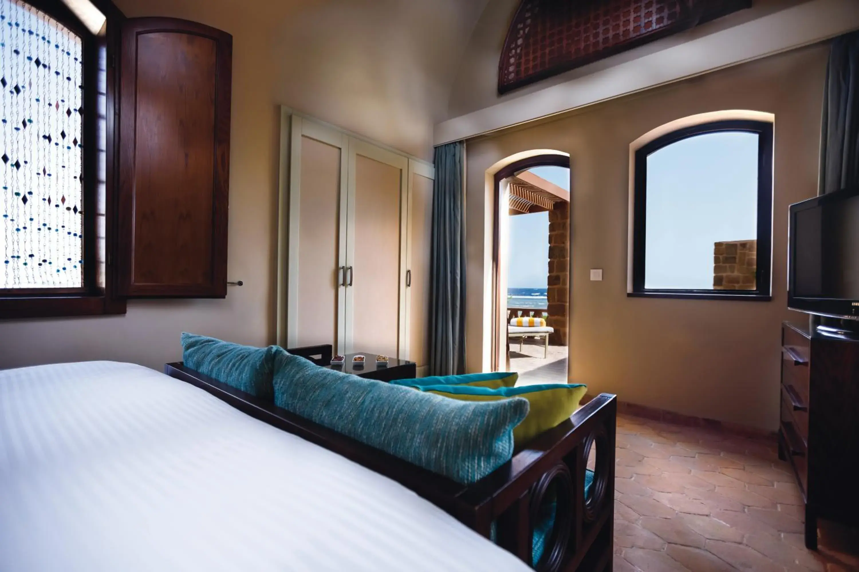 Bedroom, Seating Area in Movenpick Resort El Quseir