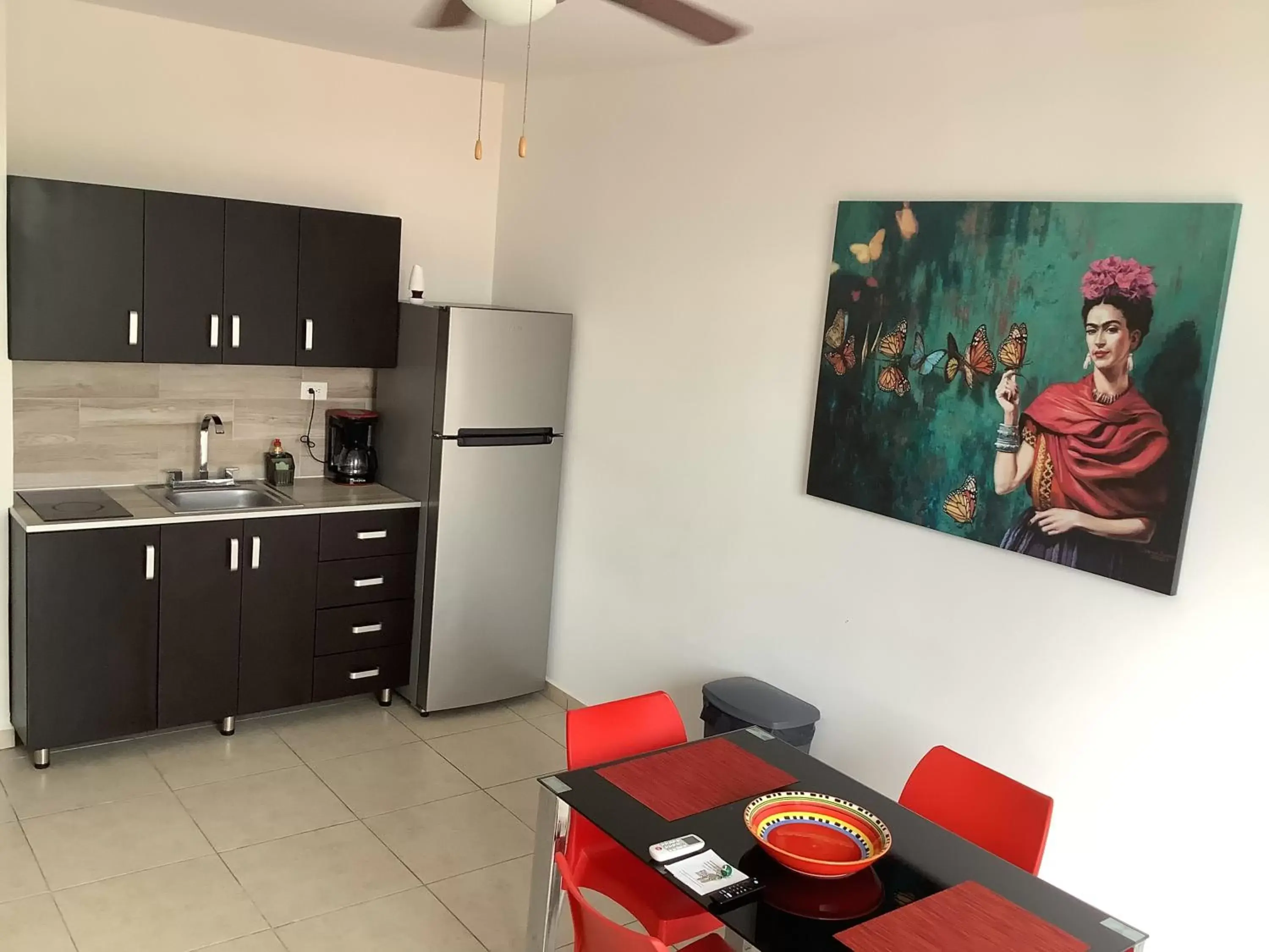 Dining area, Kitchen/Kitchenette in Condo Kiaraluna