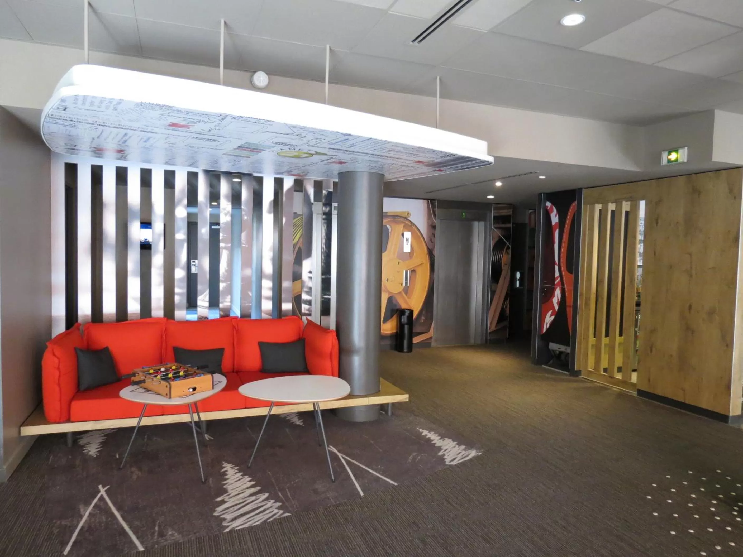 Lounge or bar in ibis Toulouse Centre