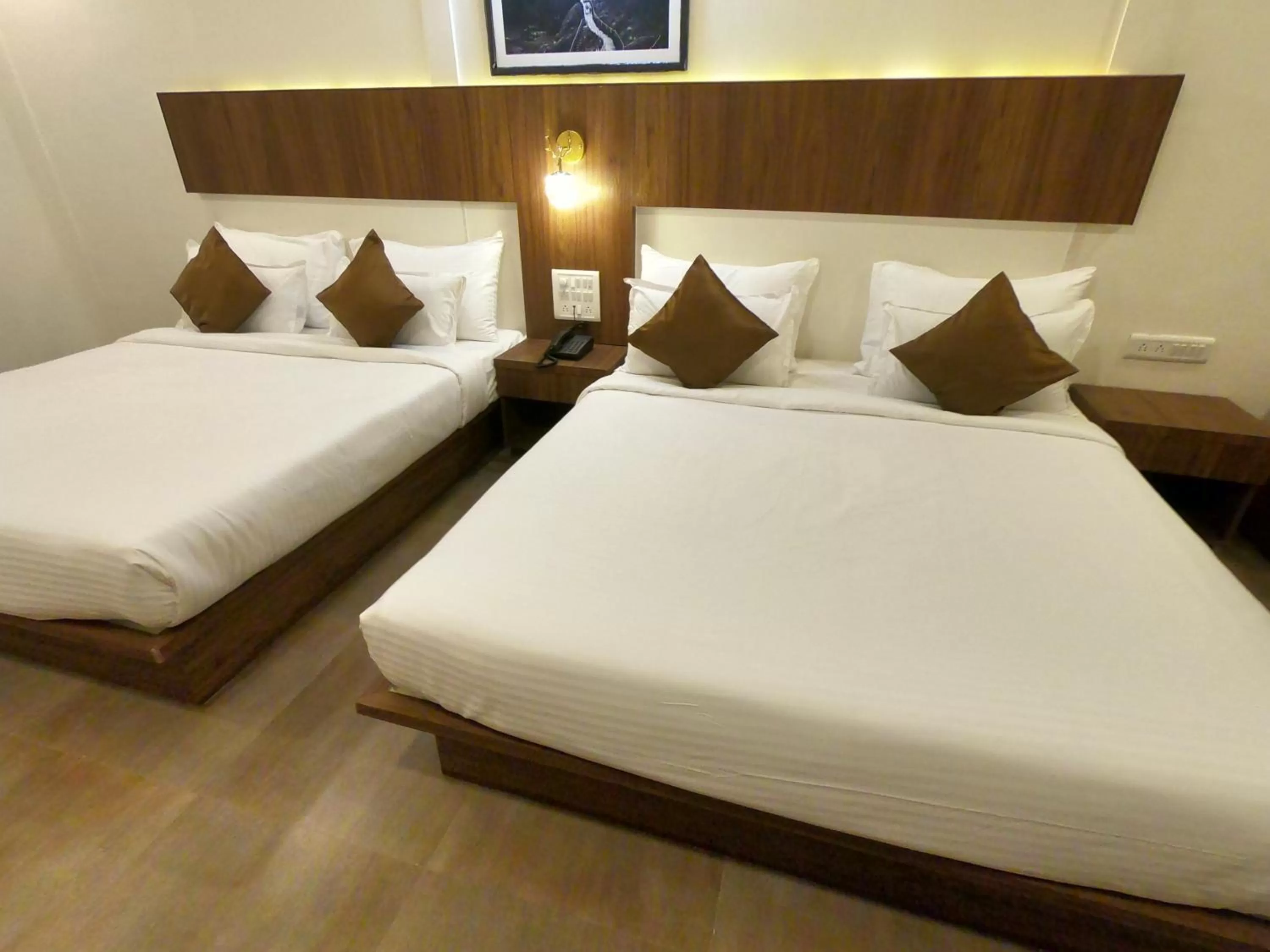 Bed in Jivanta Mahabaleshwar