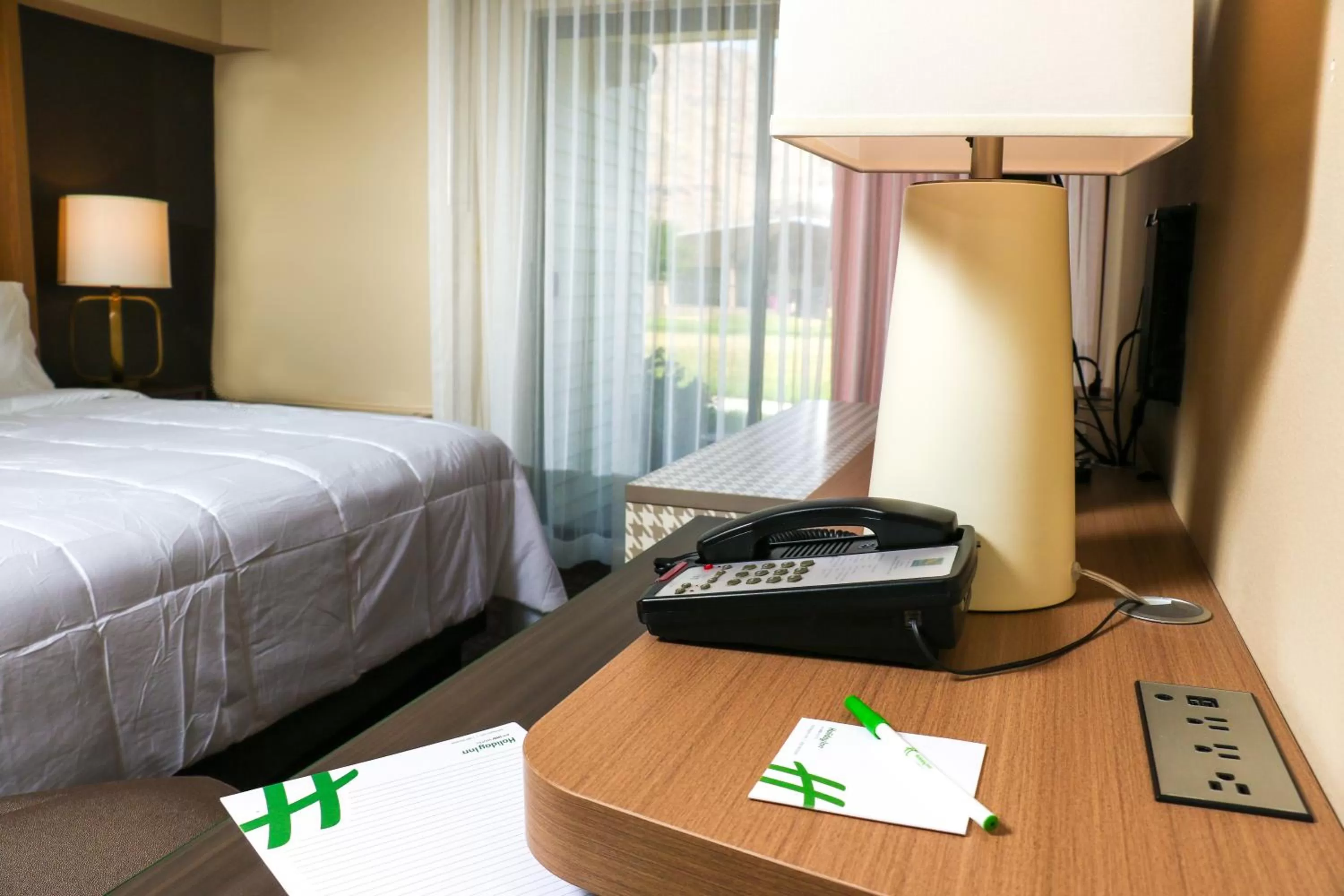 Photo of the whole room, Bed in Holiday Inn Clarkston - Lewiston by IHG