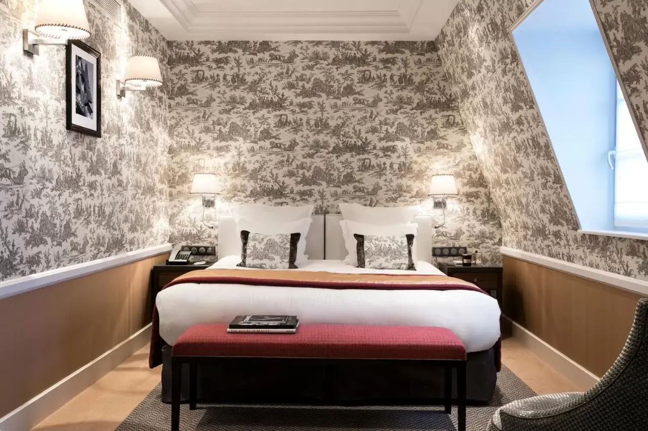 Bed in Hôtel Barrière Le Normandy