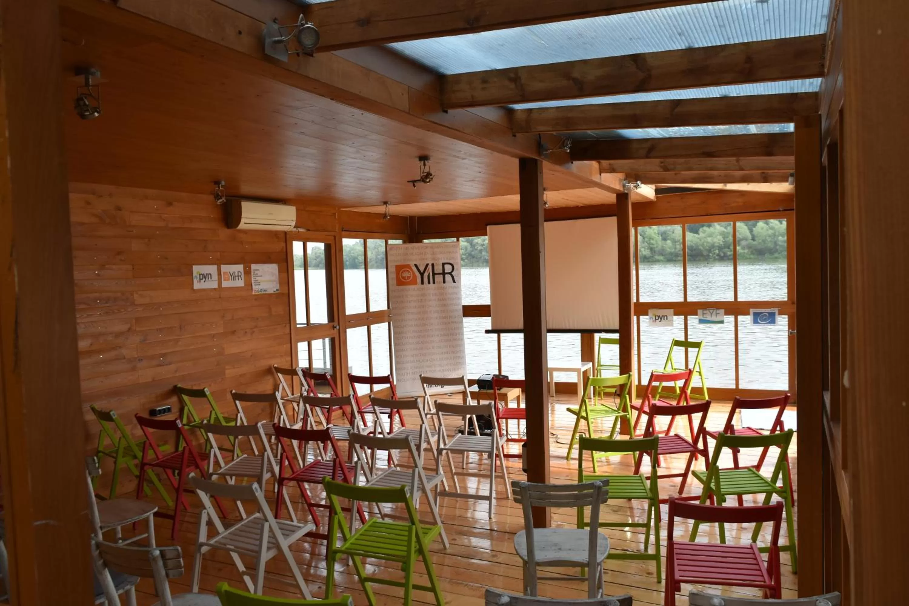 Library in ArkaBarka 2- Floating Dream Rooms and Apartments