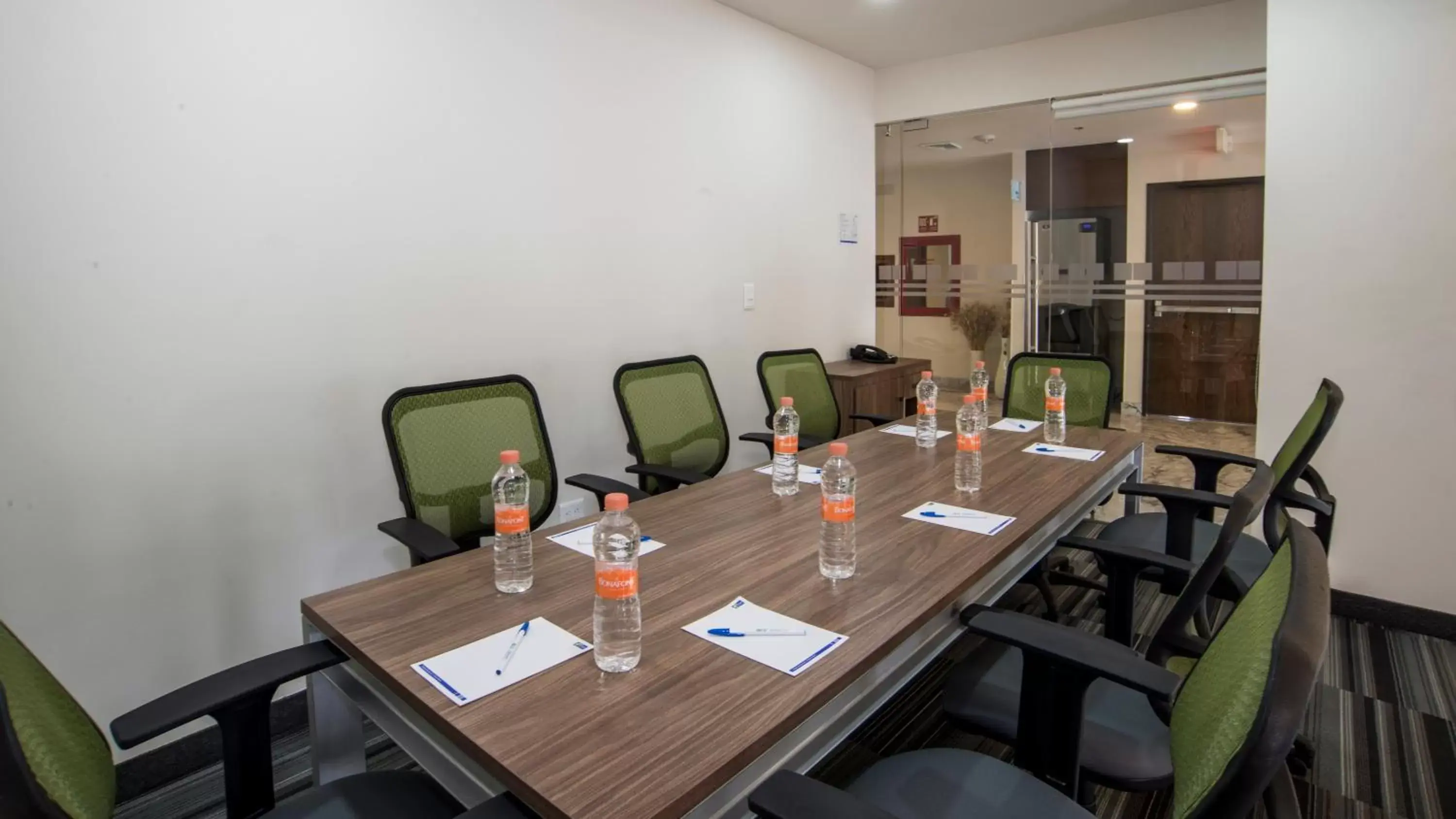 Meeting/conference room in Holiday Inn Express & Suites - Ciudad Obregon, an IHG Hotel