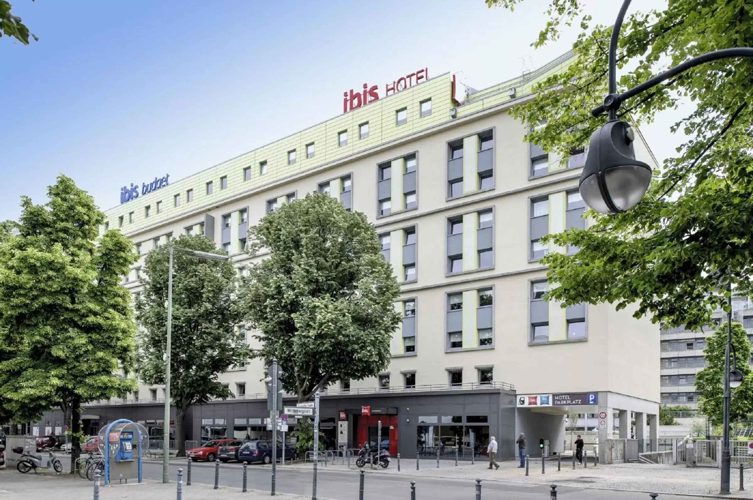 Facade/entrance, Property Building in ibis Berlin Kurfuerstendamm