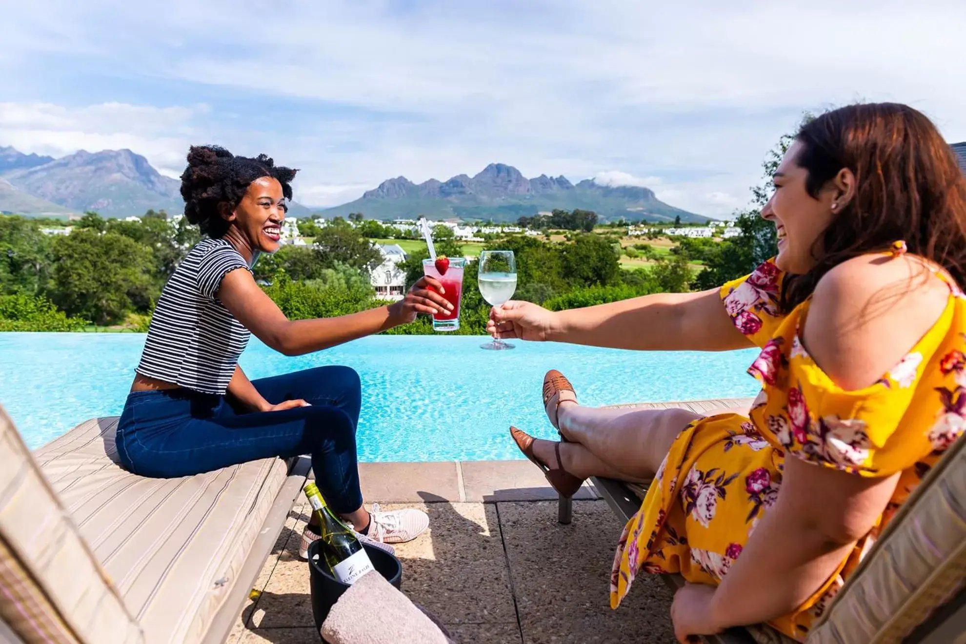 Swimming pool in De Zalze Lodge & Residences