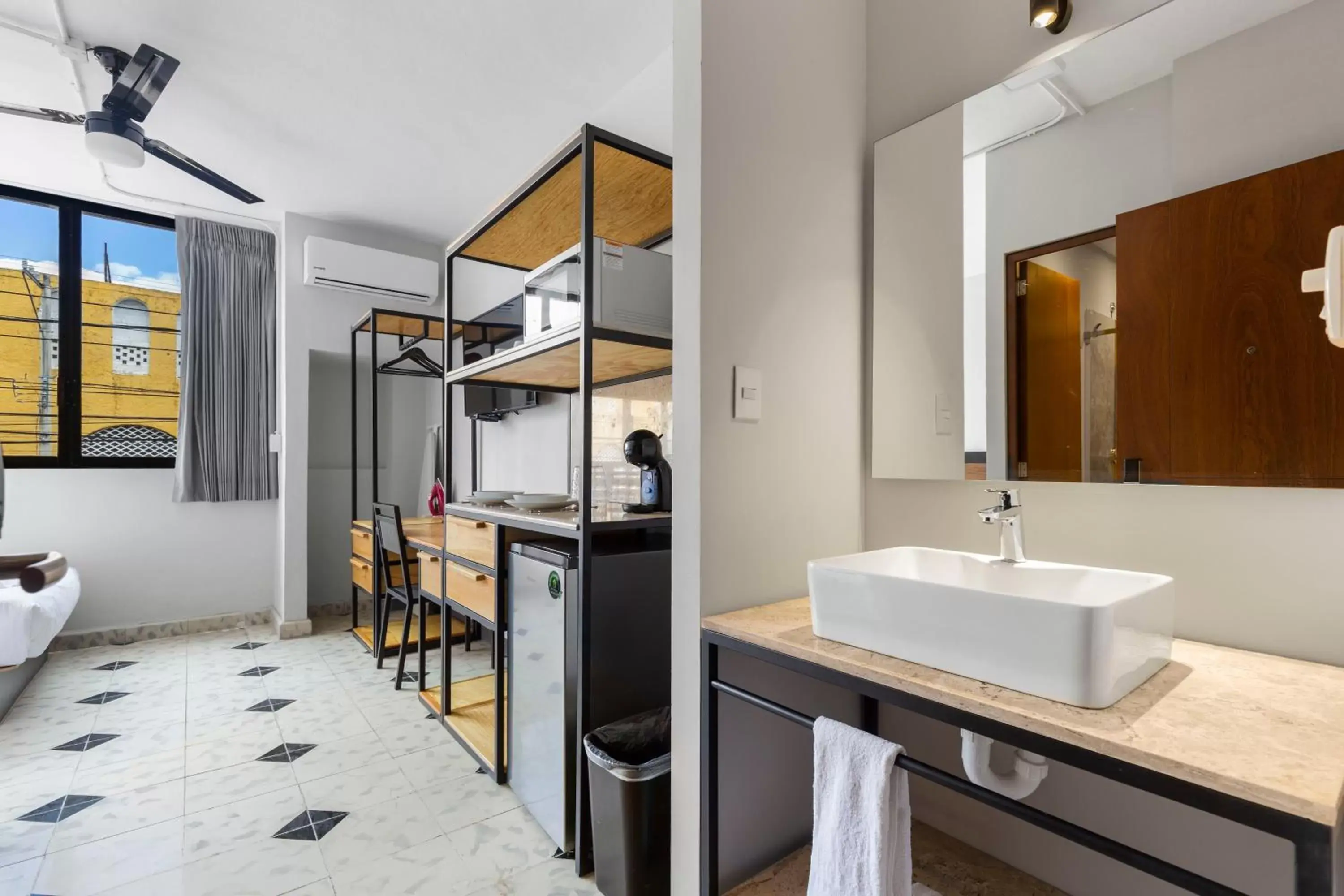 Bedroom, Bathroom in Suites Reforma by HomiRent