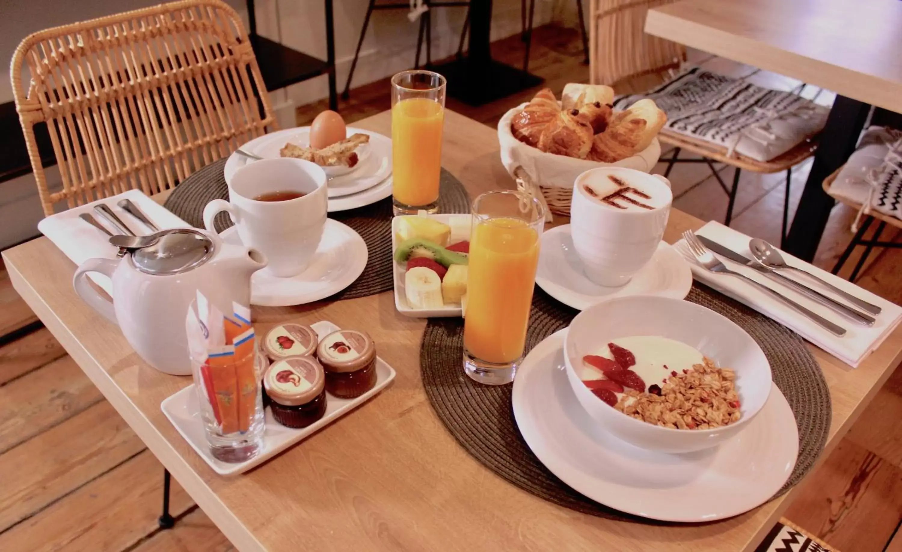 Breakfast in Hôtel de Tourny - Boutique Hôtel Bordeaux Centre