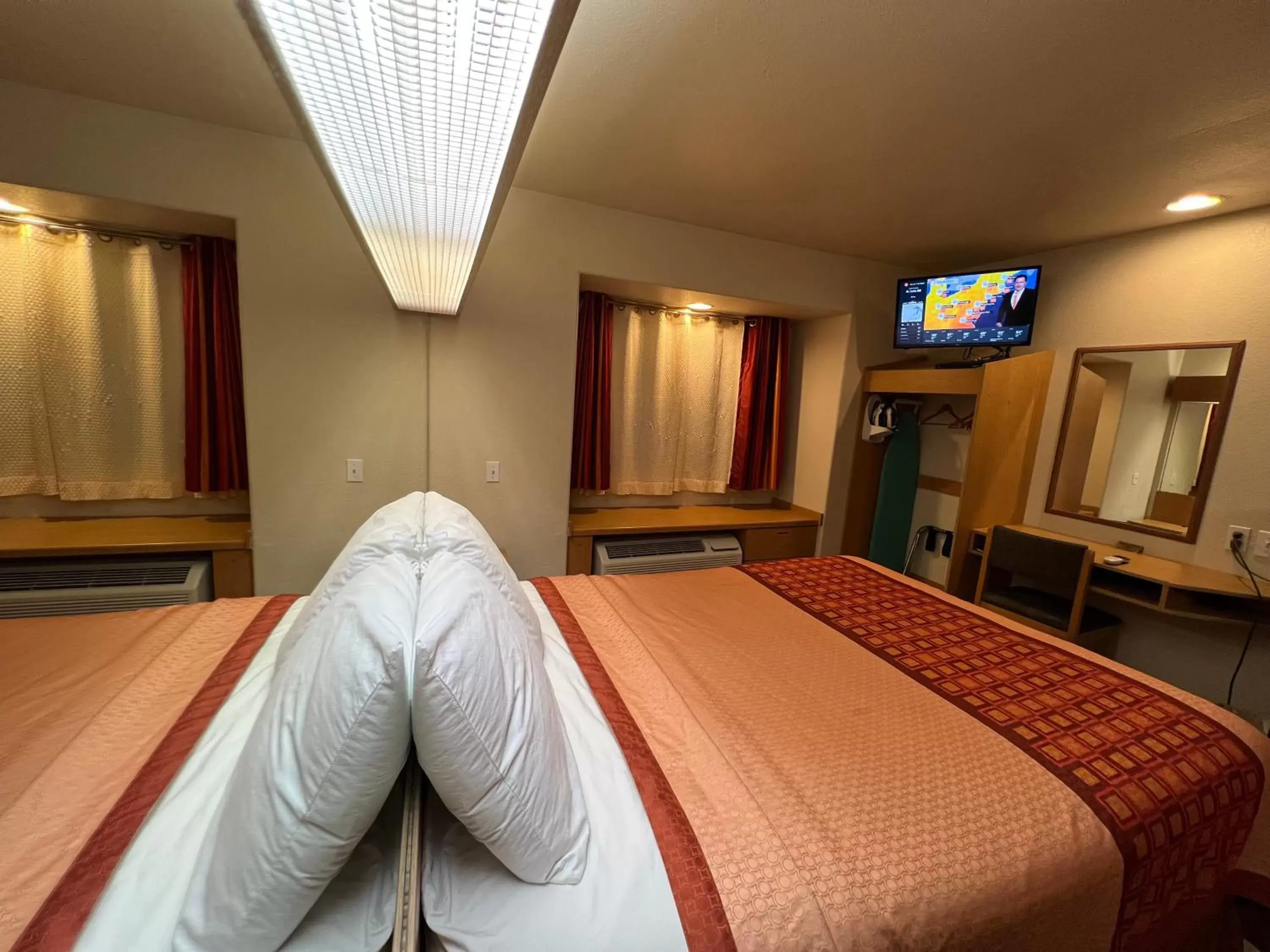 Bedroom, Bed in Americas Best Value Inn and Suites Ada