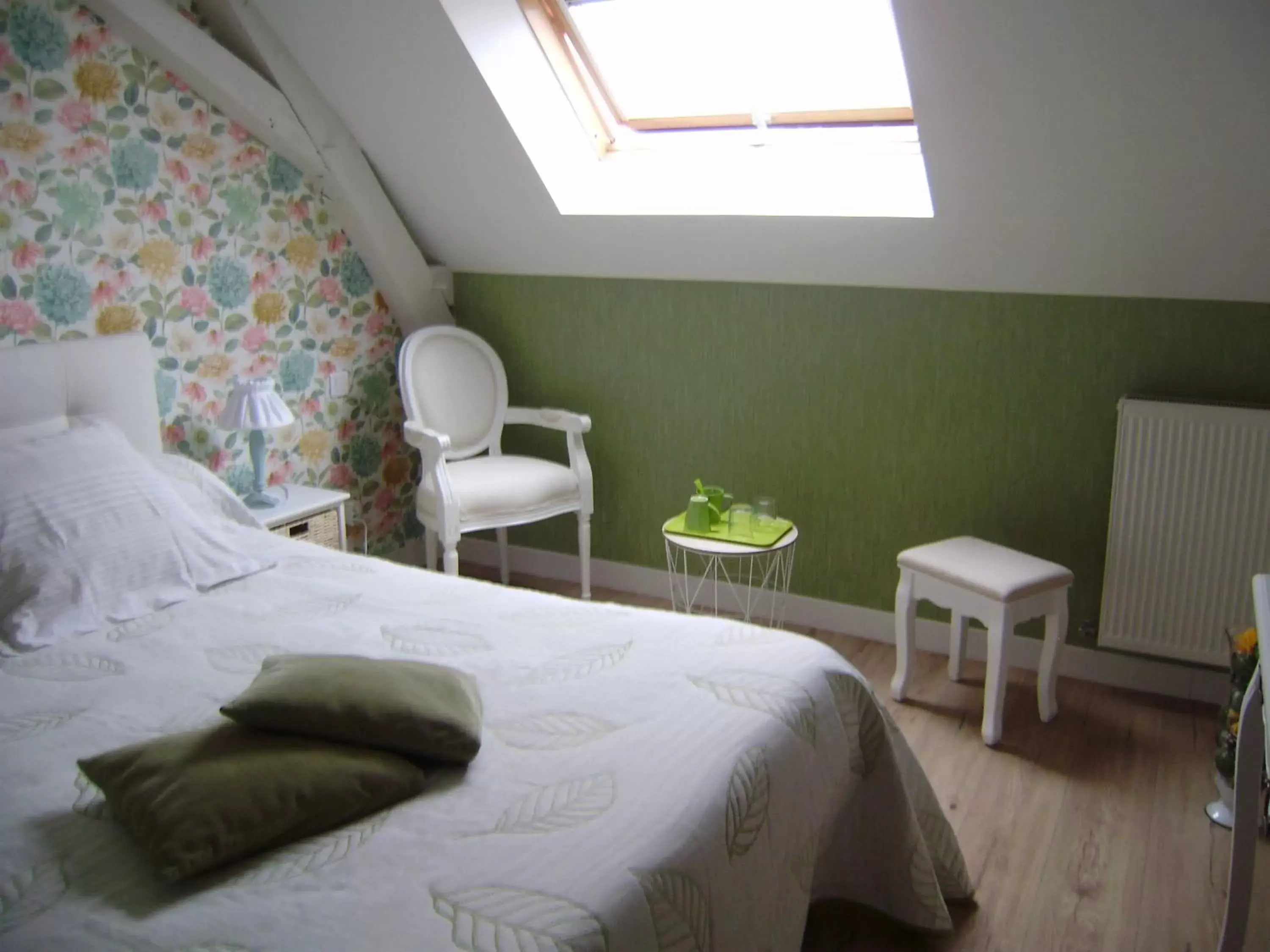 Living room, Bed in Chambres d'hôtes Mauvierges