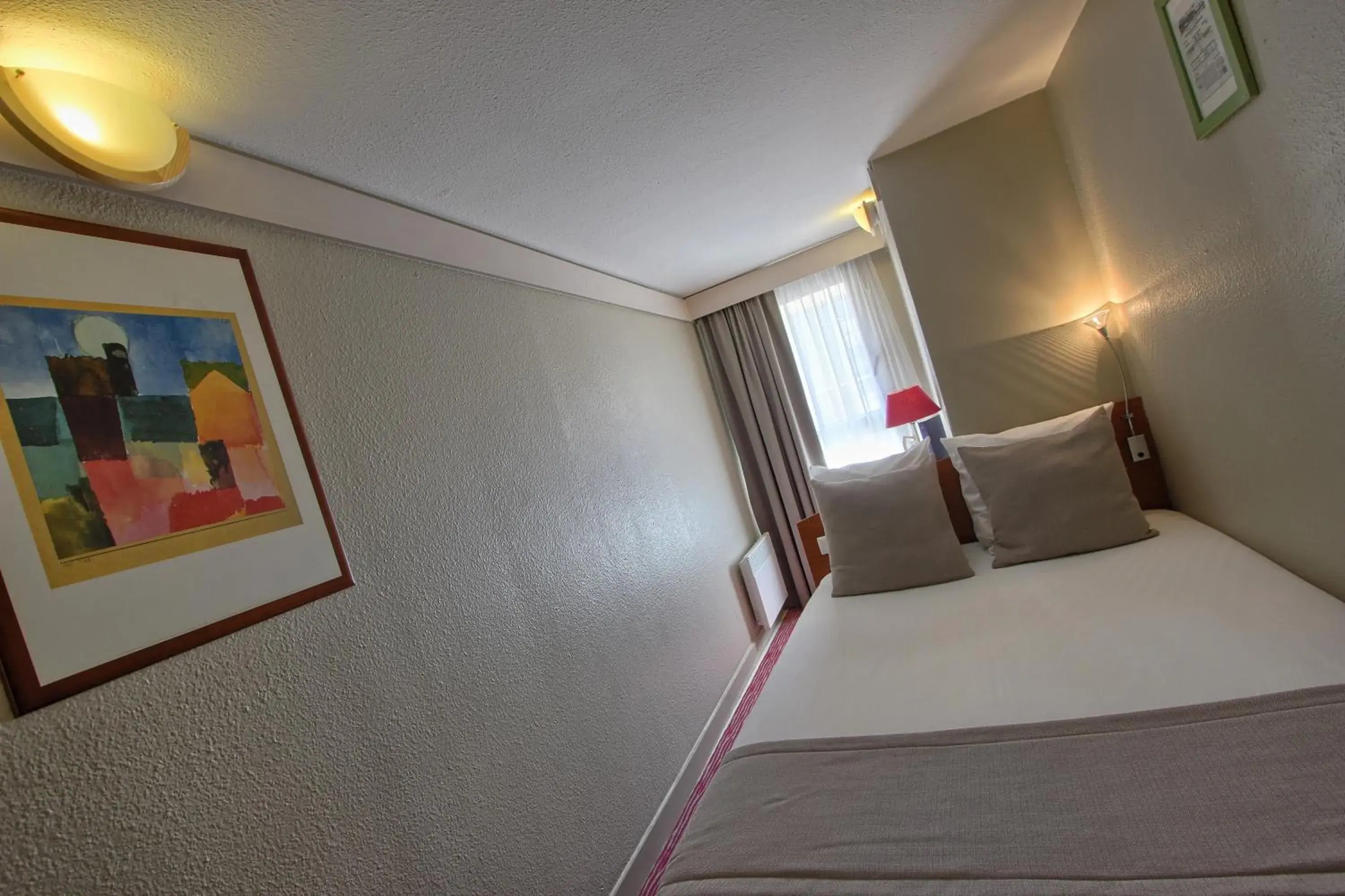 Photo of the whole room, Room Photo in Timhotel Nation