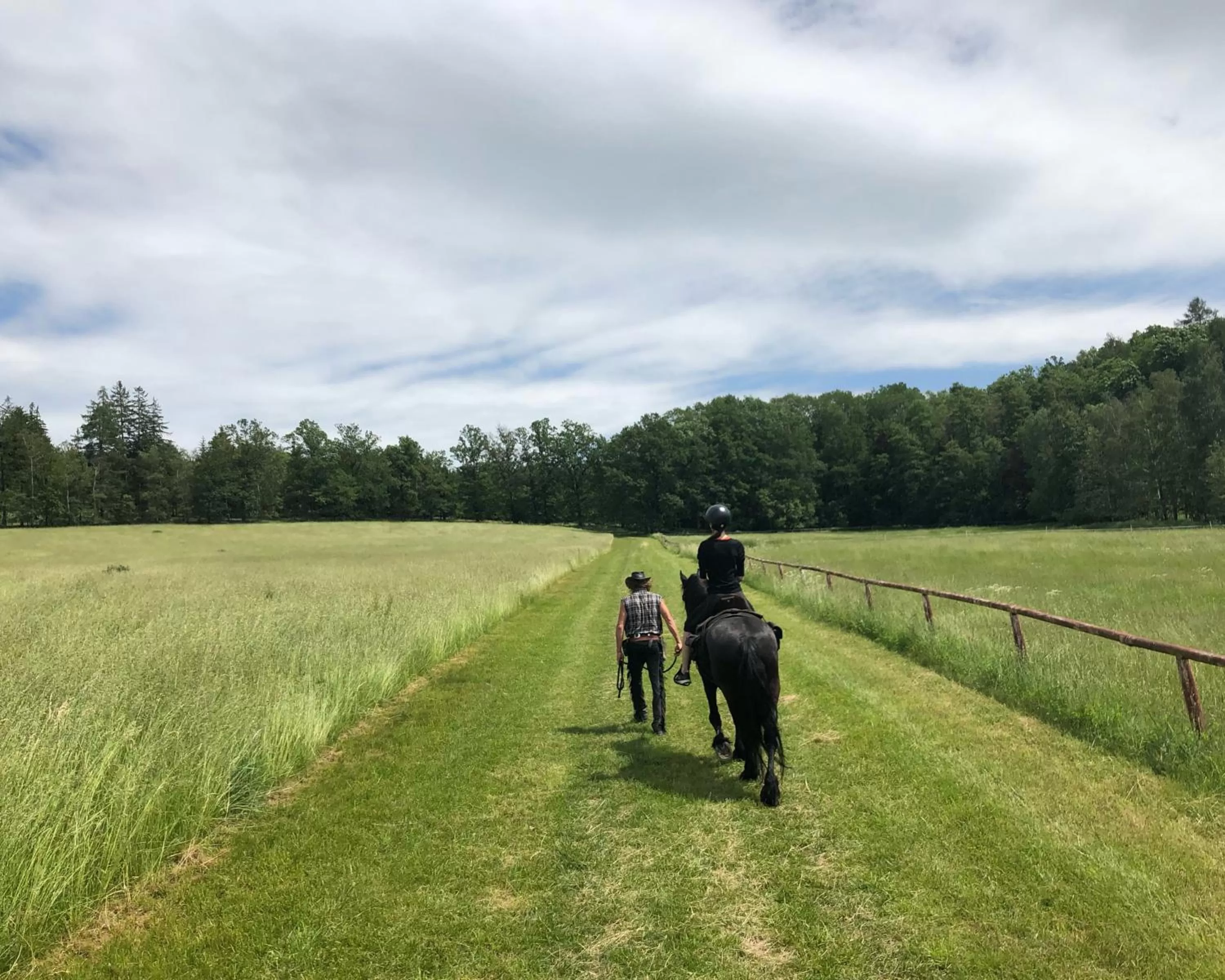 Horse-riding in Dvůr Pecínov