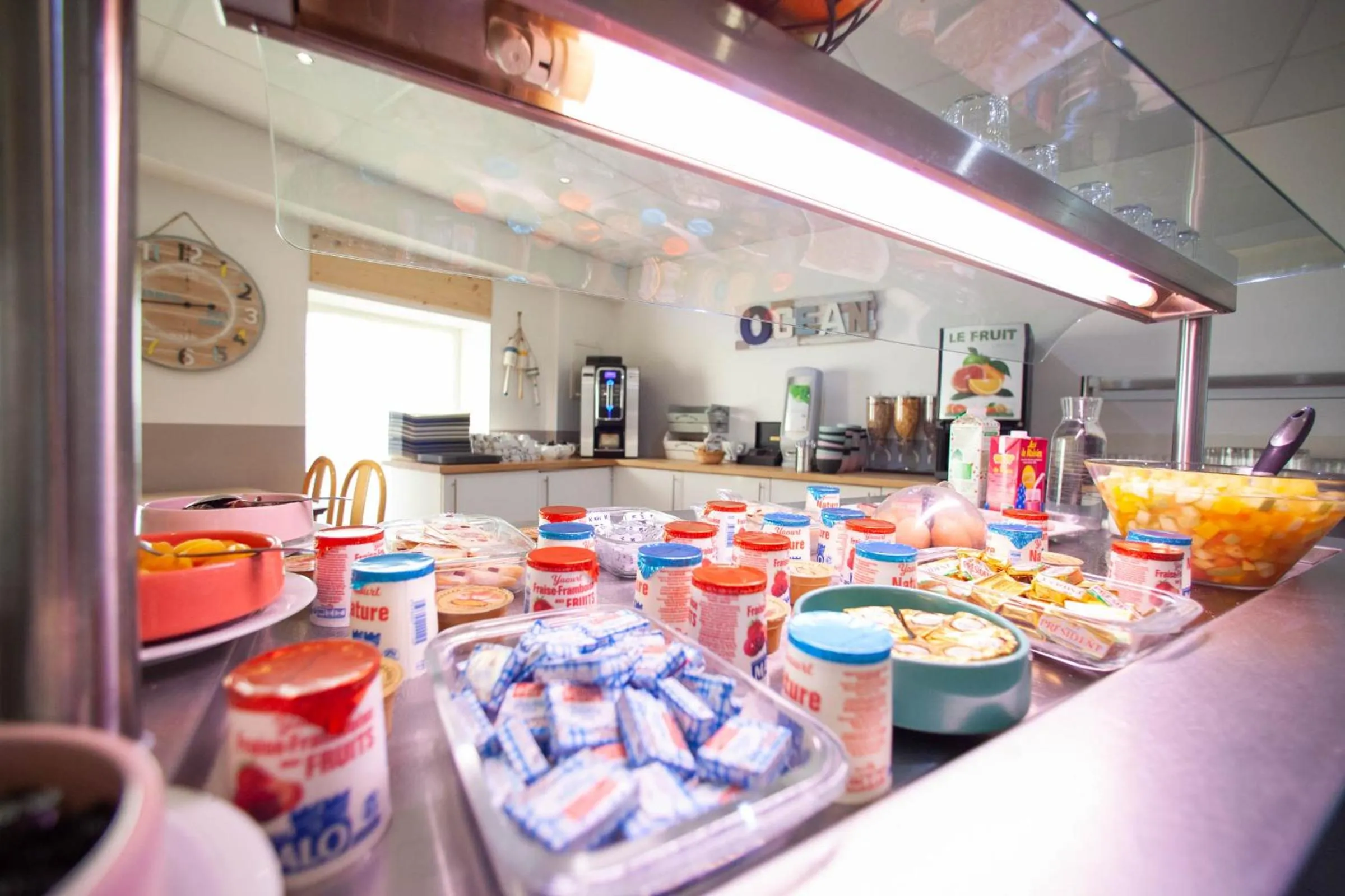 Breakfast in La Marine