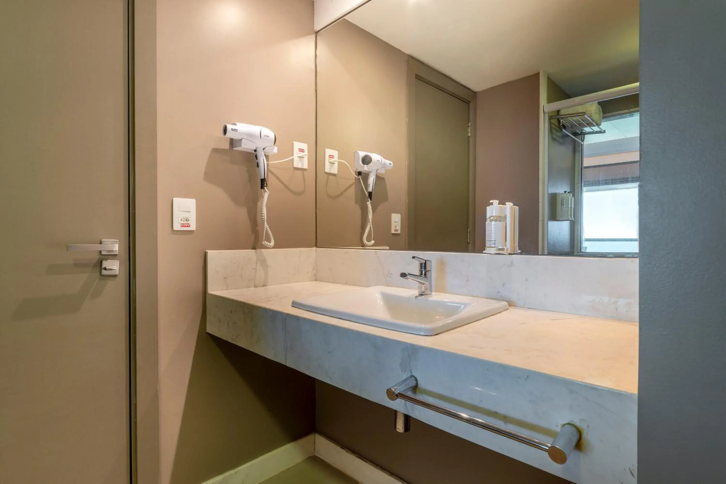 Bathroom in Hotel Laghetto Stilo Barra