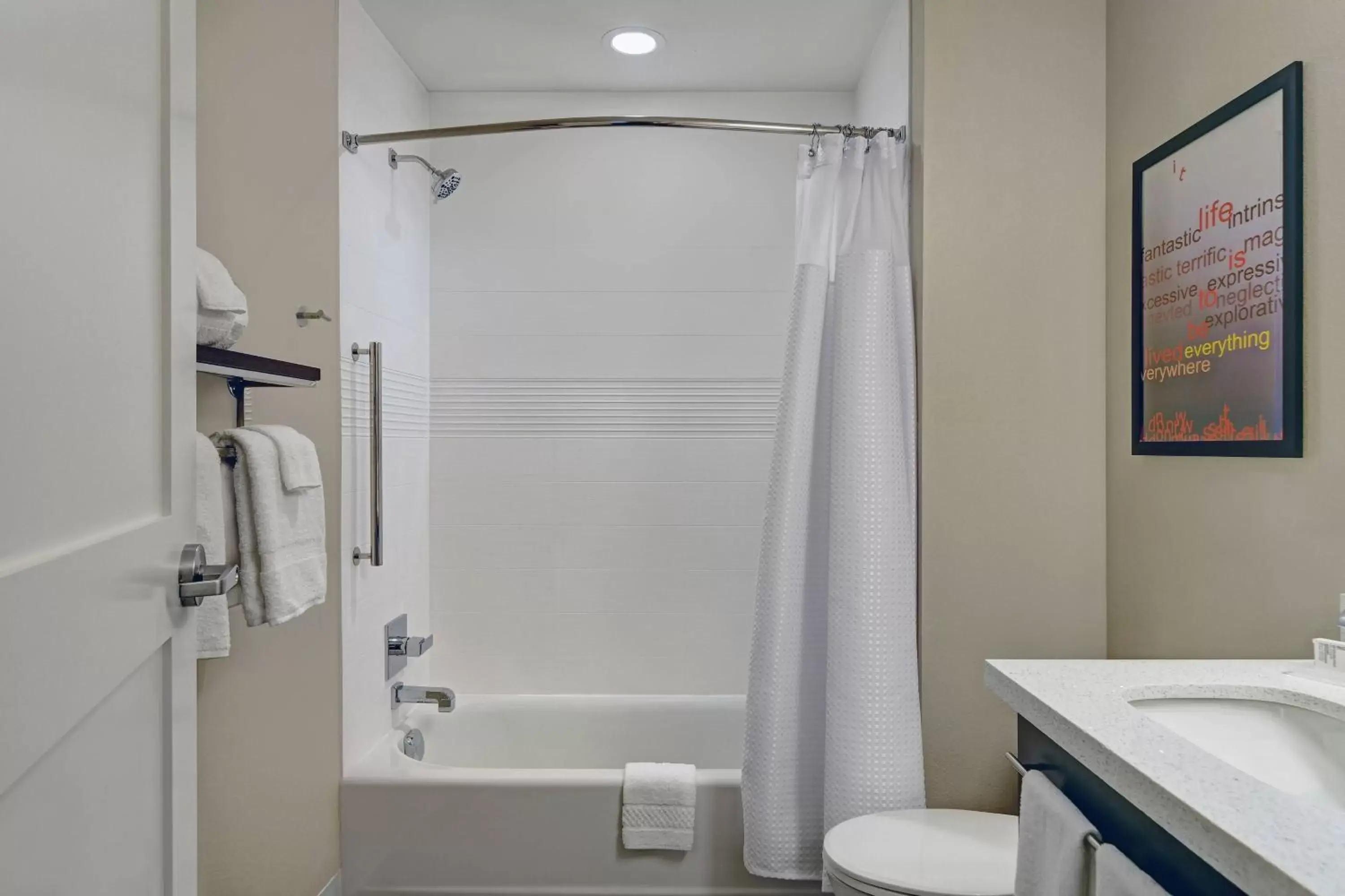 Bathroom in TownePlace Suites By Marriott Lima