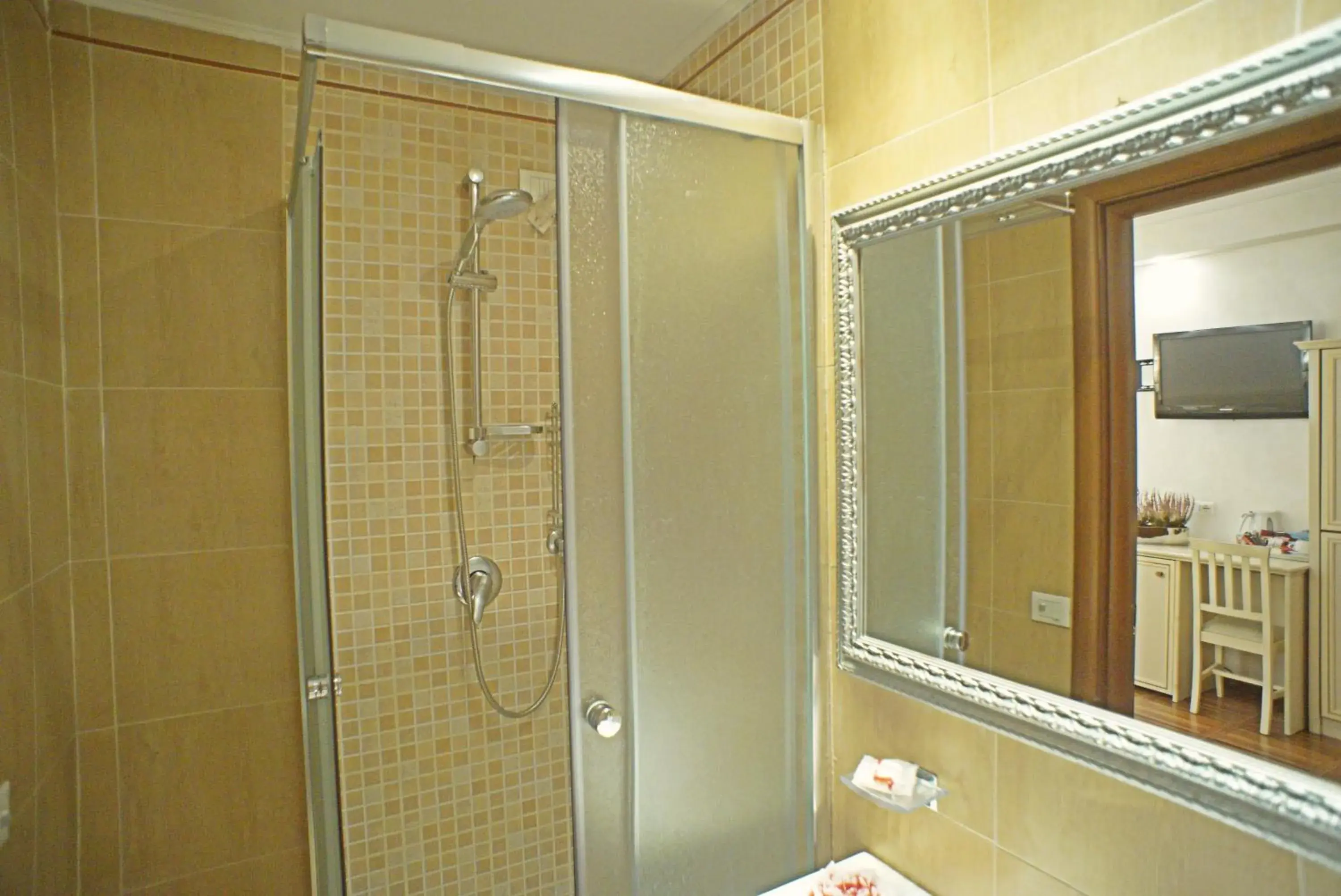 Bathroom in Locanda Navona