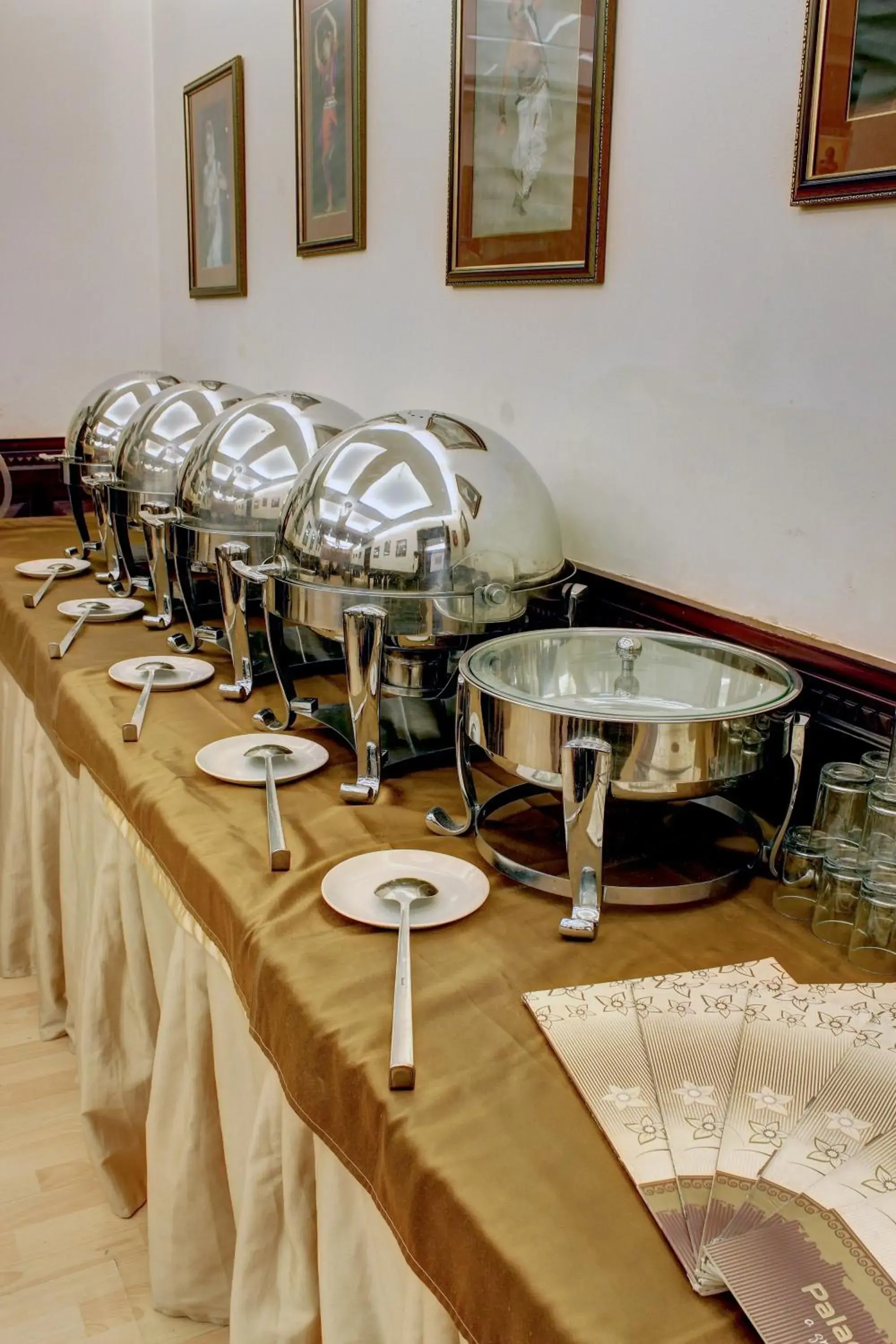 Restaurant/places to eat in Palace On Ganges - Heritage Hotel Restaurant/places to eat in Palace On Ganges - Heritage Hotel