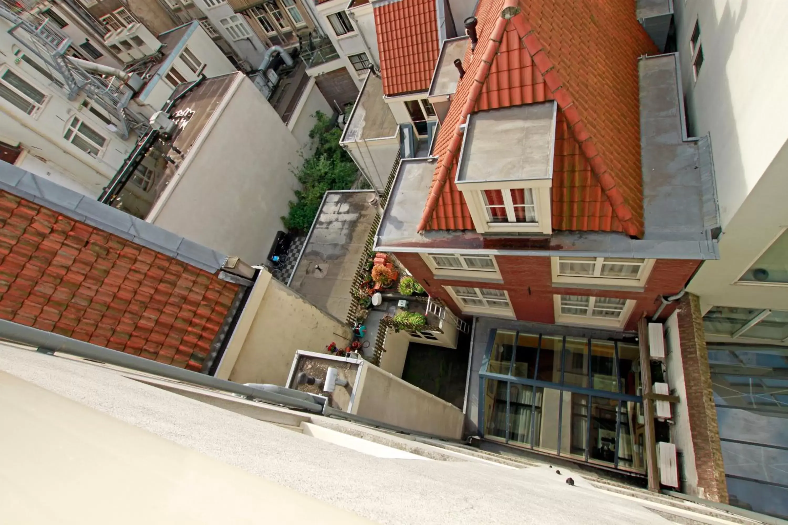 Property building, Bird's-eye View in A-Train Hotel