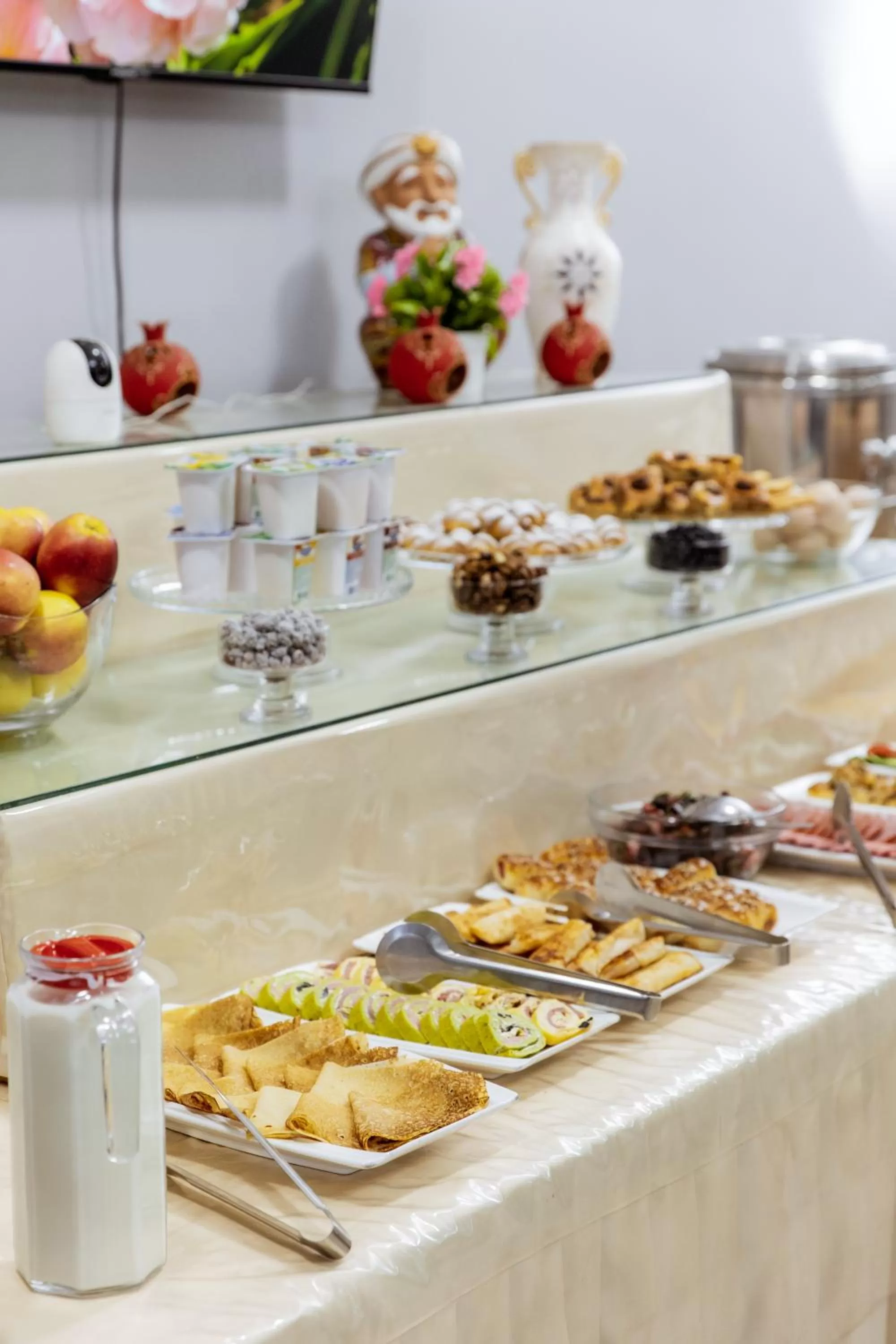 Buffet breakfast in Stella Hotel Tashkent