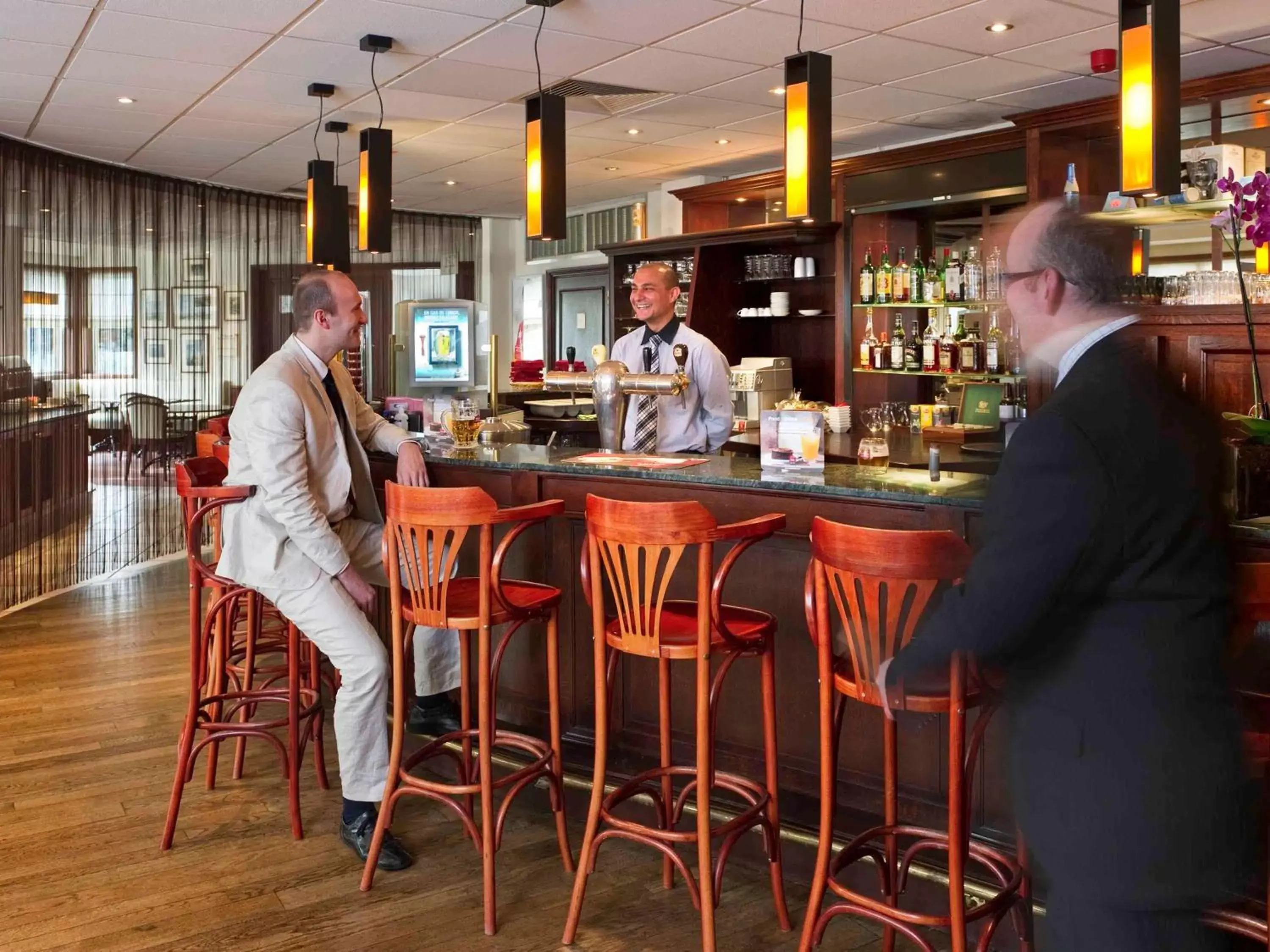 Lounge or bar in ibis Hotel Brussels Expo Atomium