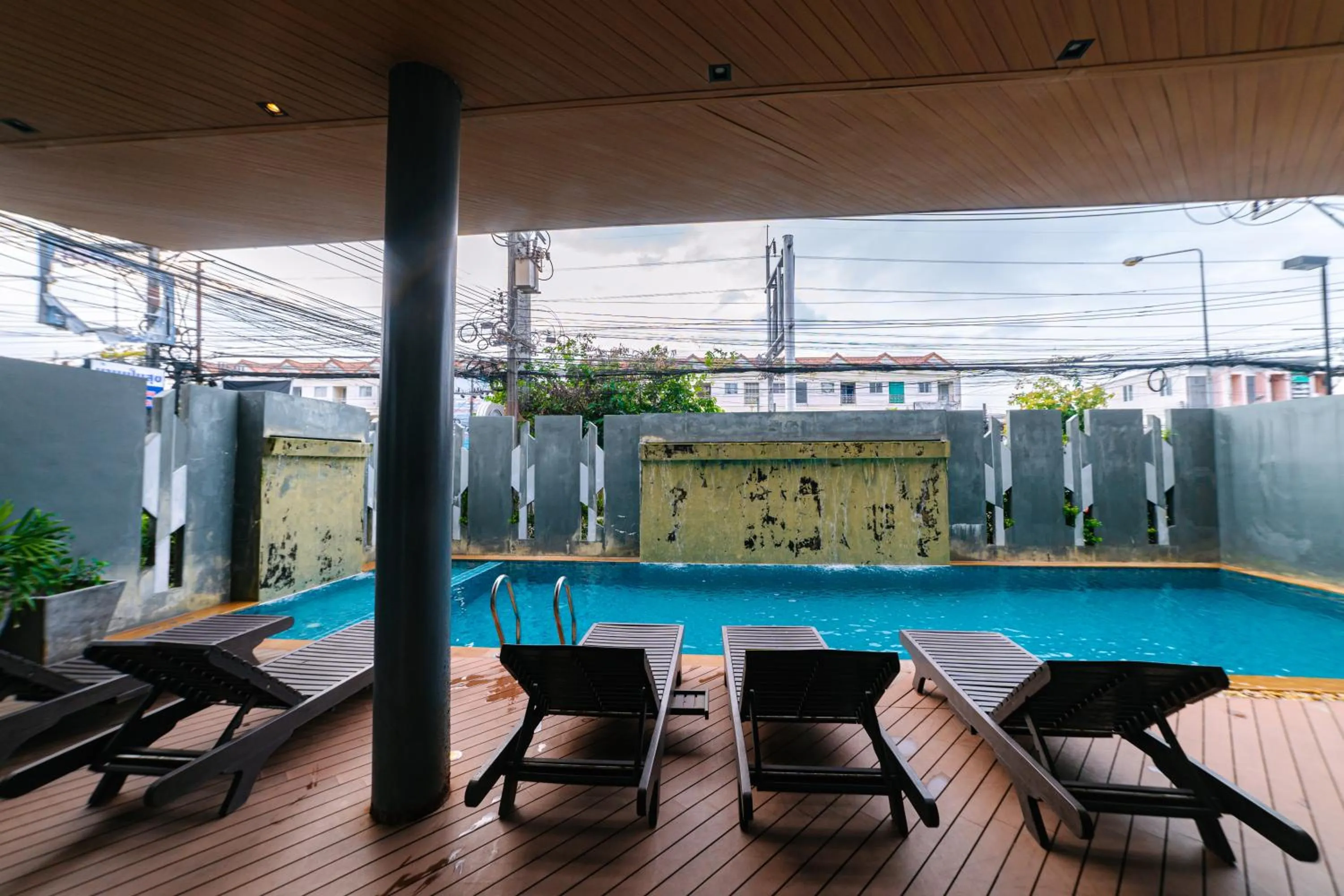 Swimming pool in Ratana Hotel Sakdidet, PHUKET TOWN