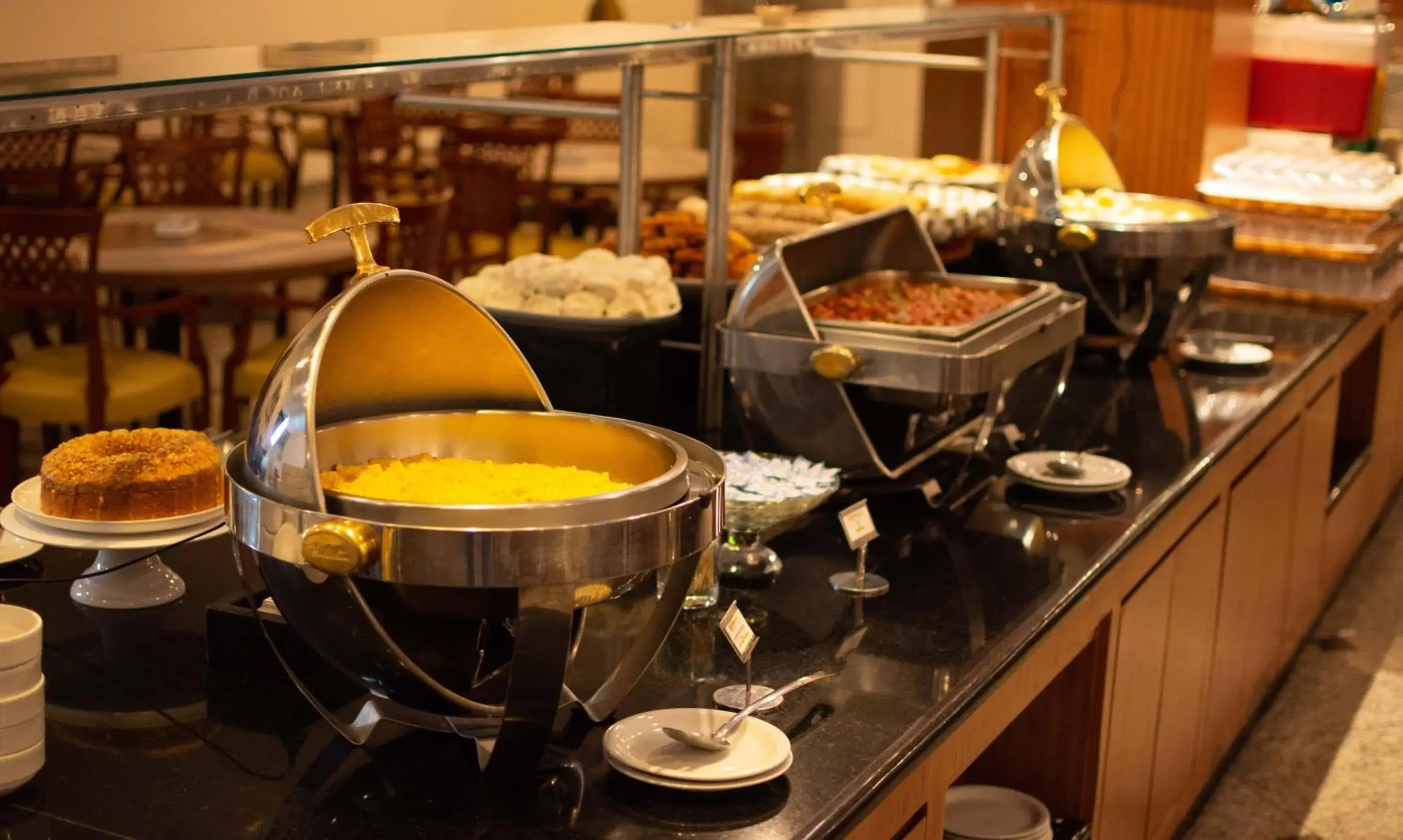 Buffet breakfast, Restaurant/Places to Eat in Golden Park Internacional Foz & Convenções
