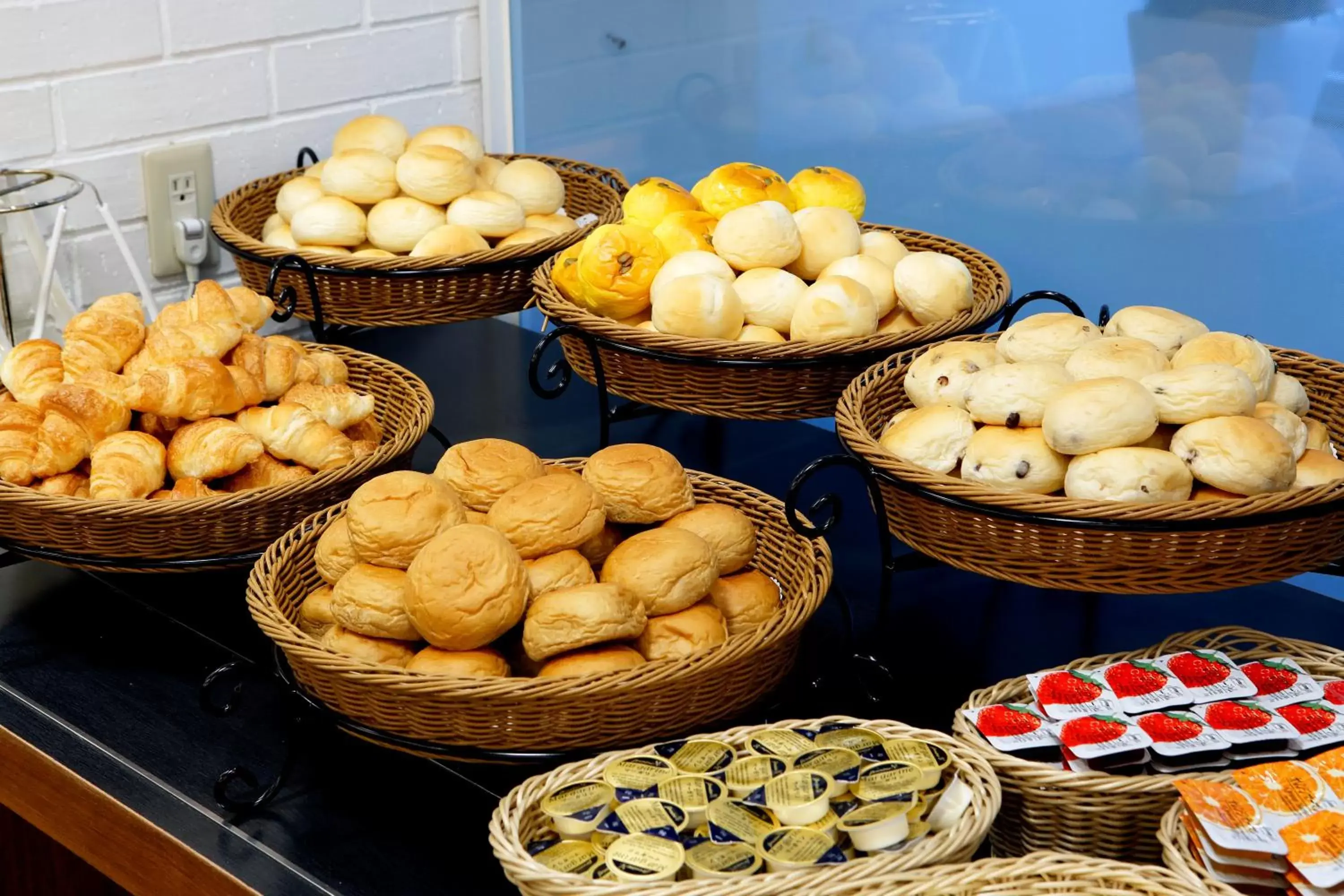 Continental breakfast, Food in JR Inn Sapporo