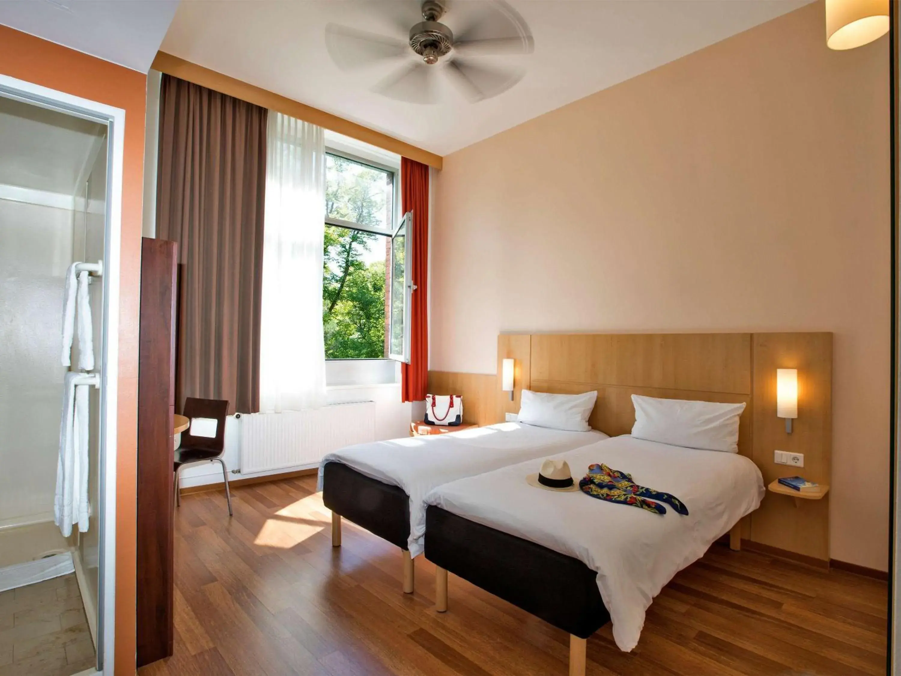 Bedroom, Bed in ibis Berlin City Süd Bedroom, Bed in ibis Berlin City Süd
