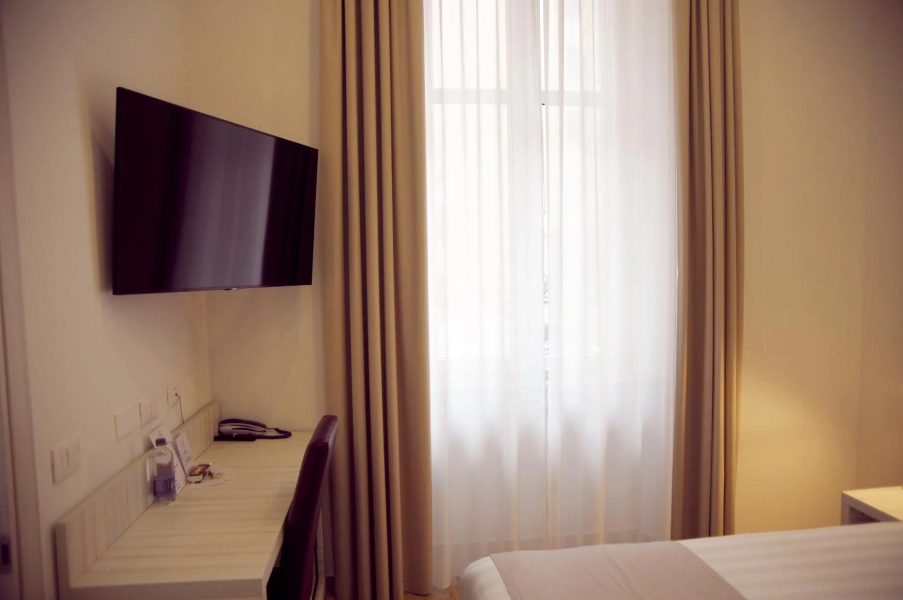 Bed in Hotel Fioralba