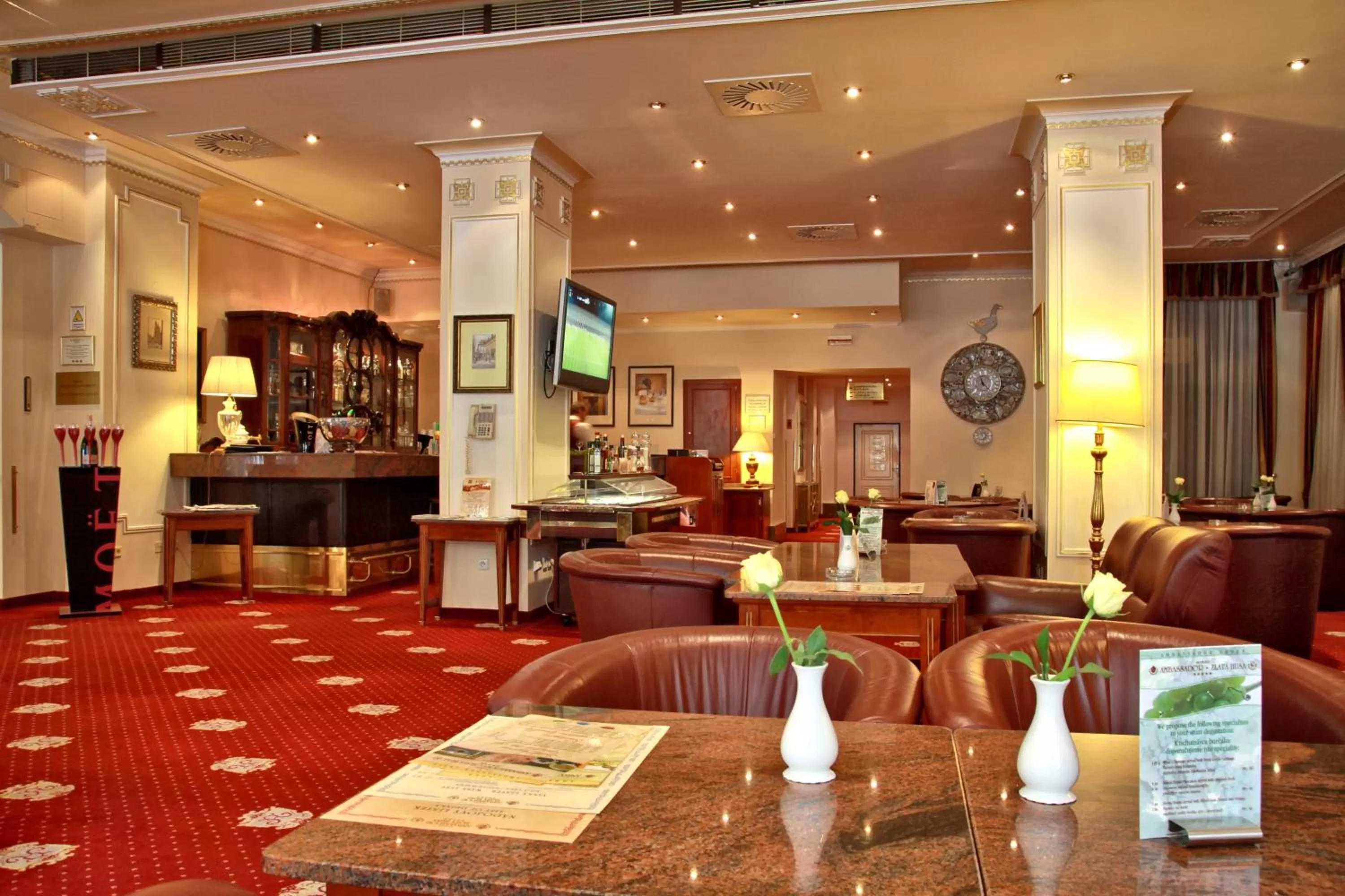 Restaurant/places to eat in Ambassador Zlata Husa