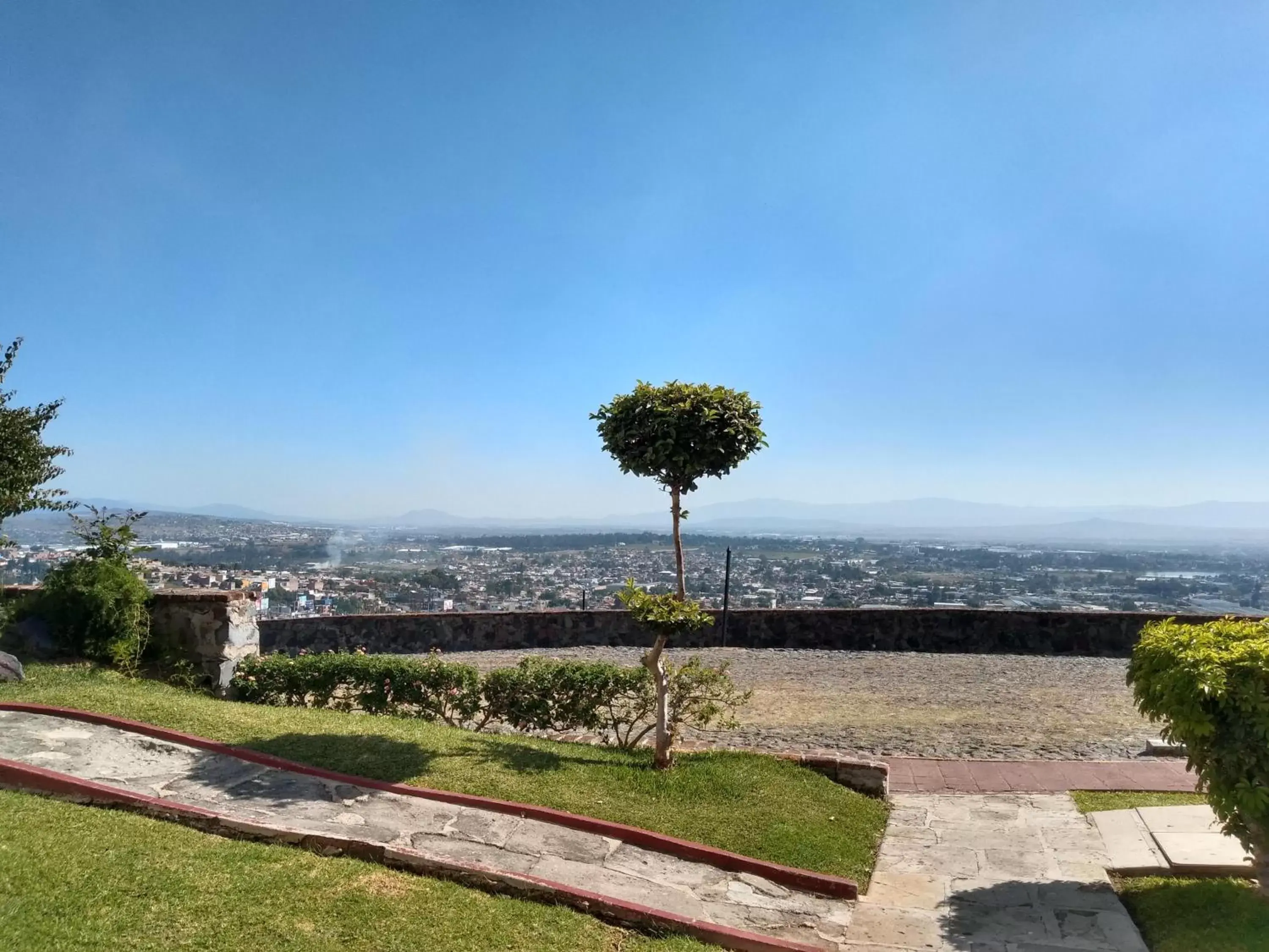 City view in Radisson Hotel Tapatio Guadalajara