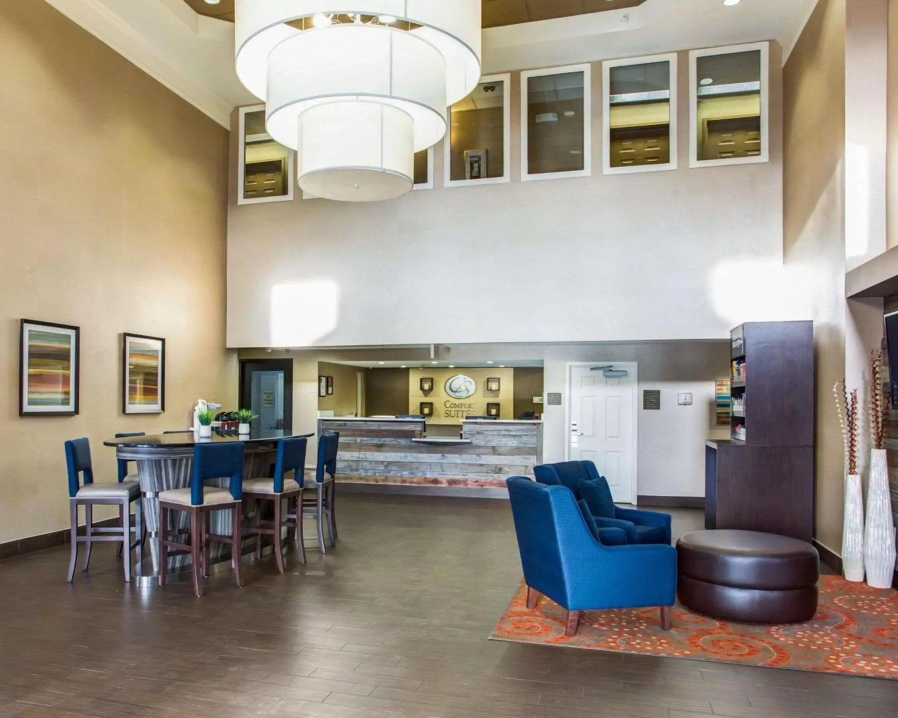 Lobby or reception, Restaurant/Places to Eat in Comfort Suites