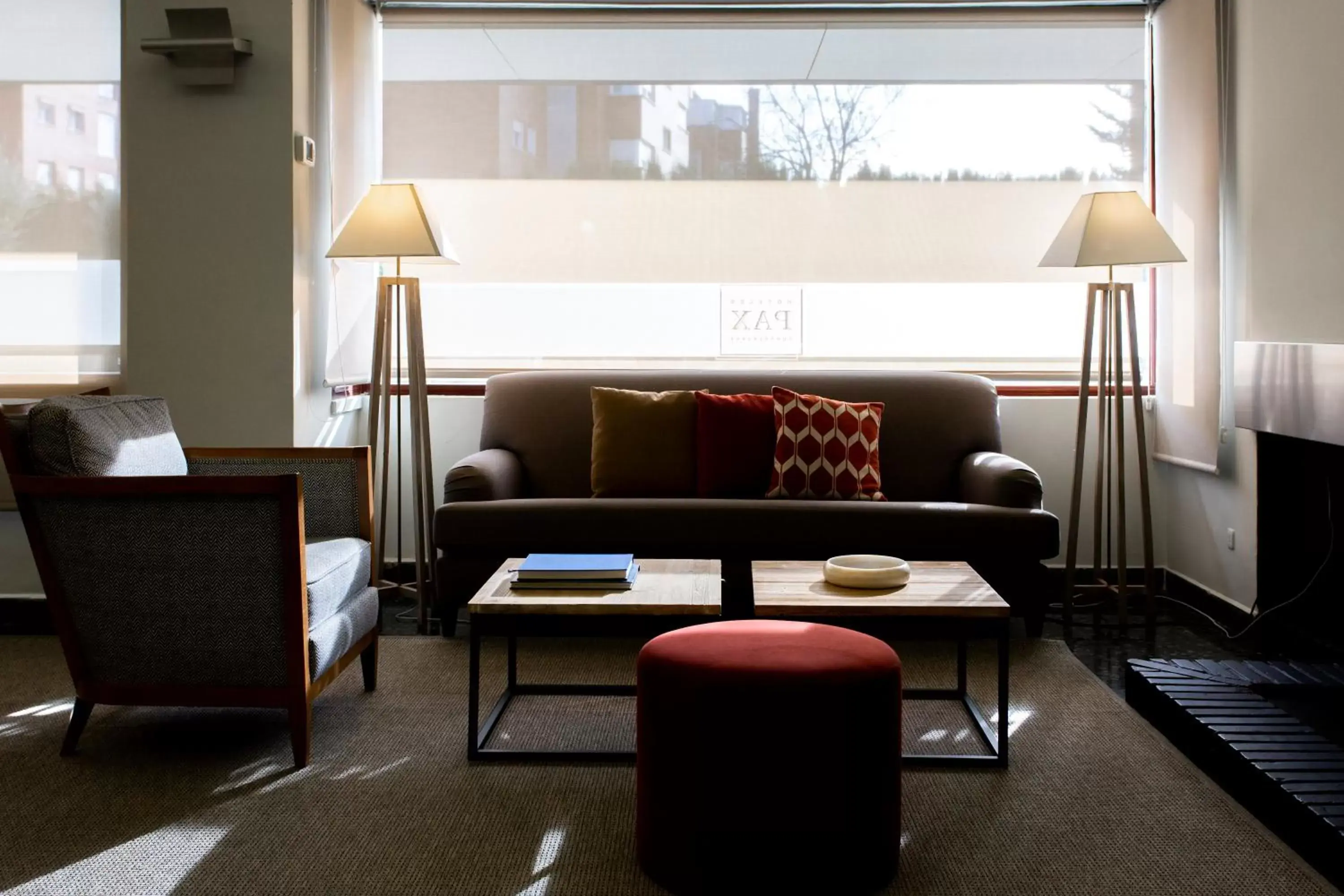 Communal lounge/ TV room, Seating Area in Hotel Pax Guadalajara