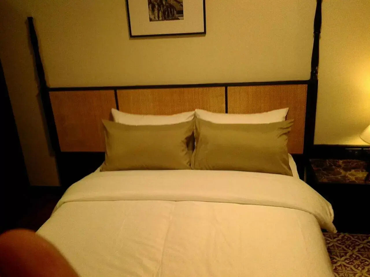 Bed in RCN Court & Inn