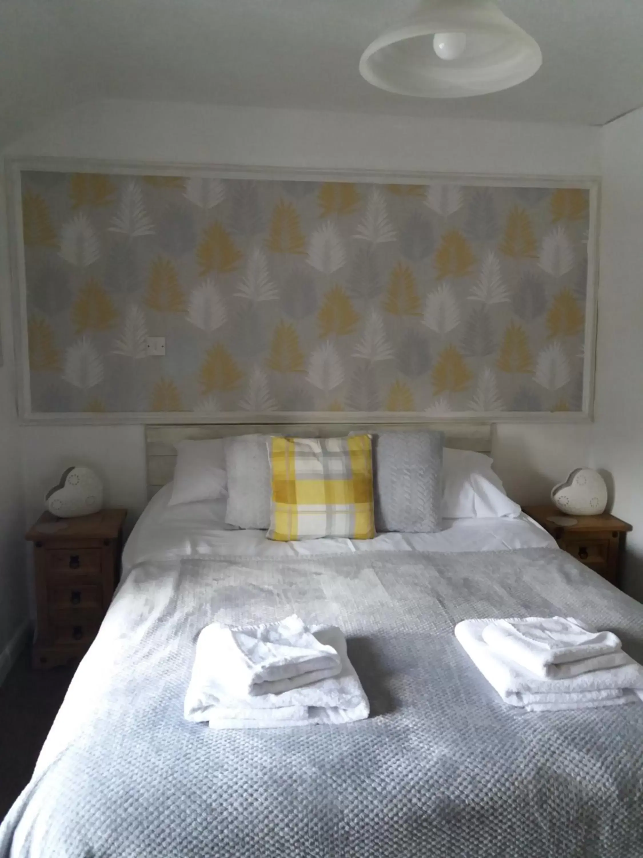 Bed in Swinside Inn