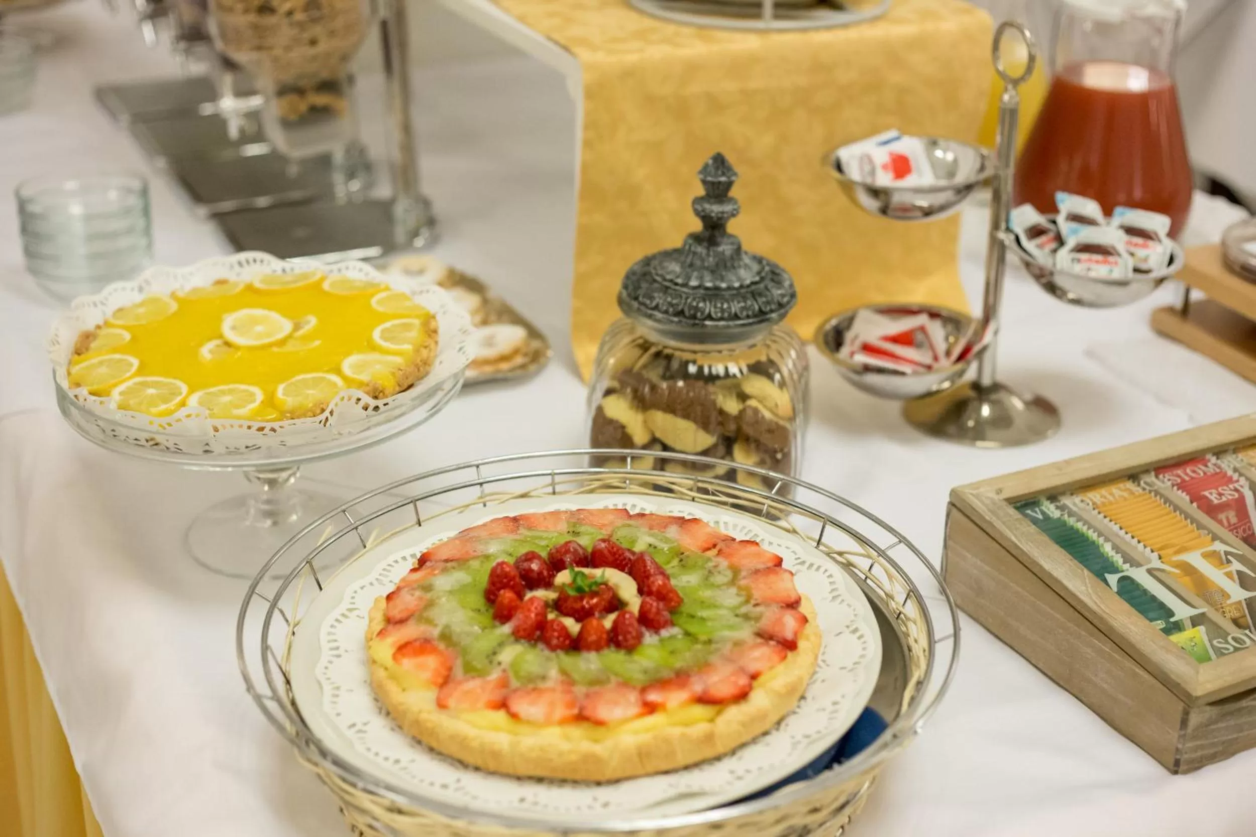 Food in Hotel Modigliani