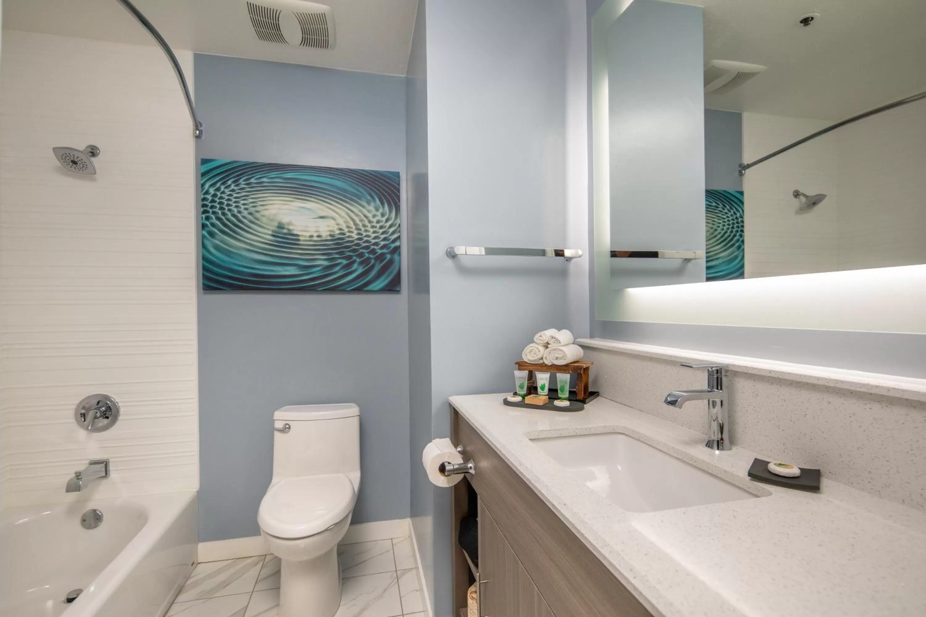 Toilet in Inn at Rockaway San Francisco Pacifica