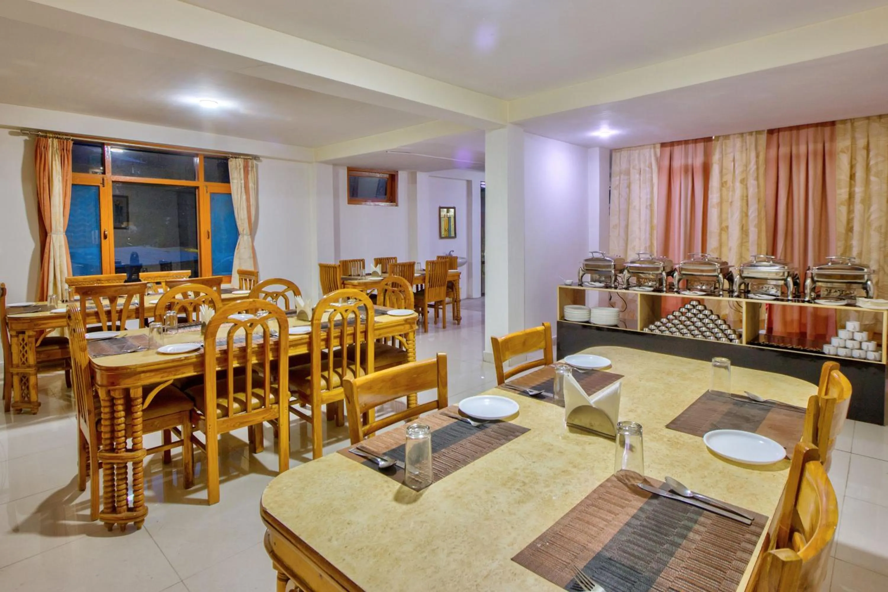 Restaurant/places to eat in Thrill Nature Cottage