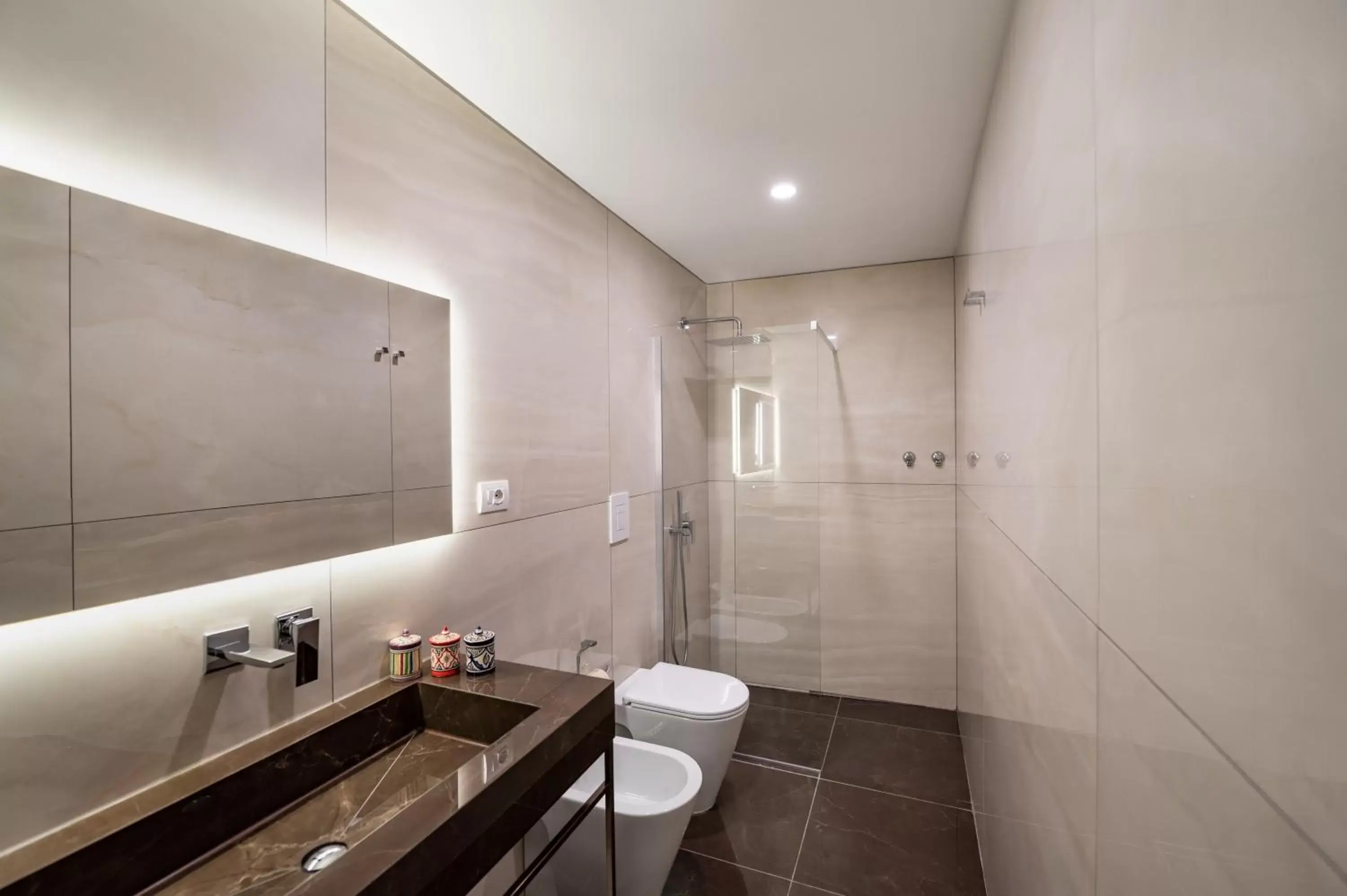 Shower, Bathroom in Amalfi Resort