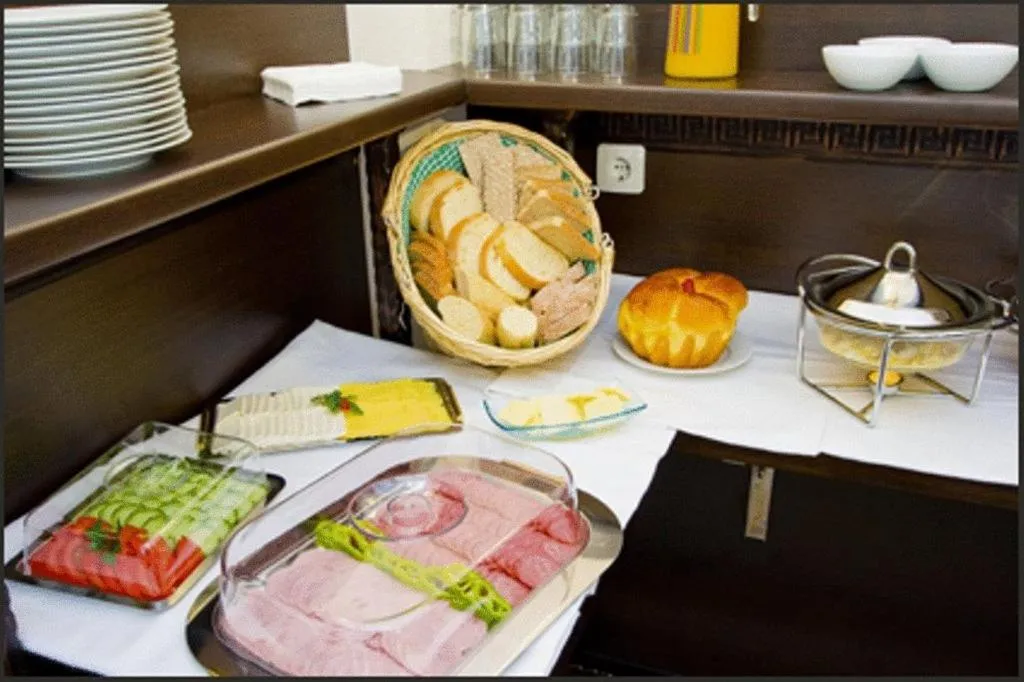 Breakfast, Food in Hotel Orlando