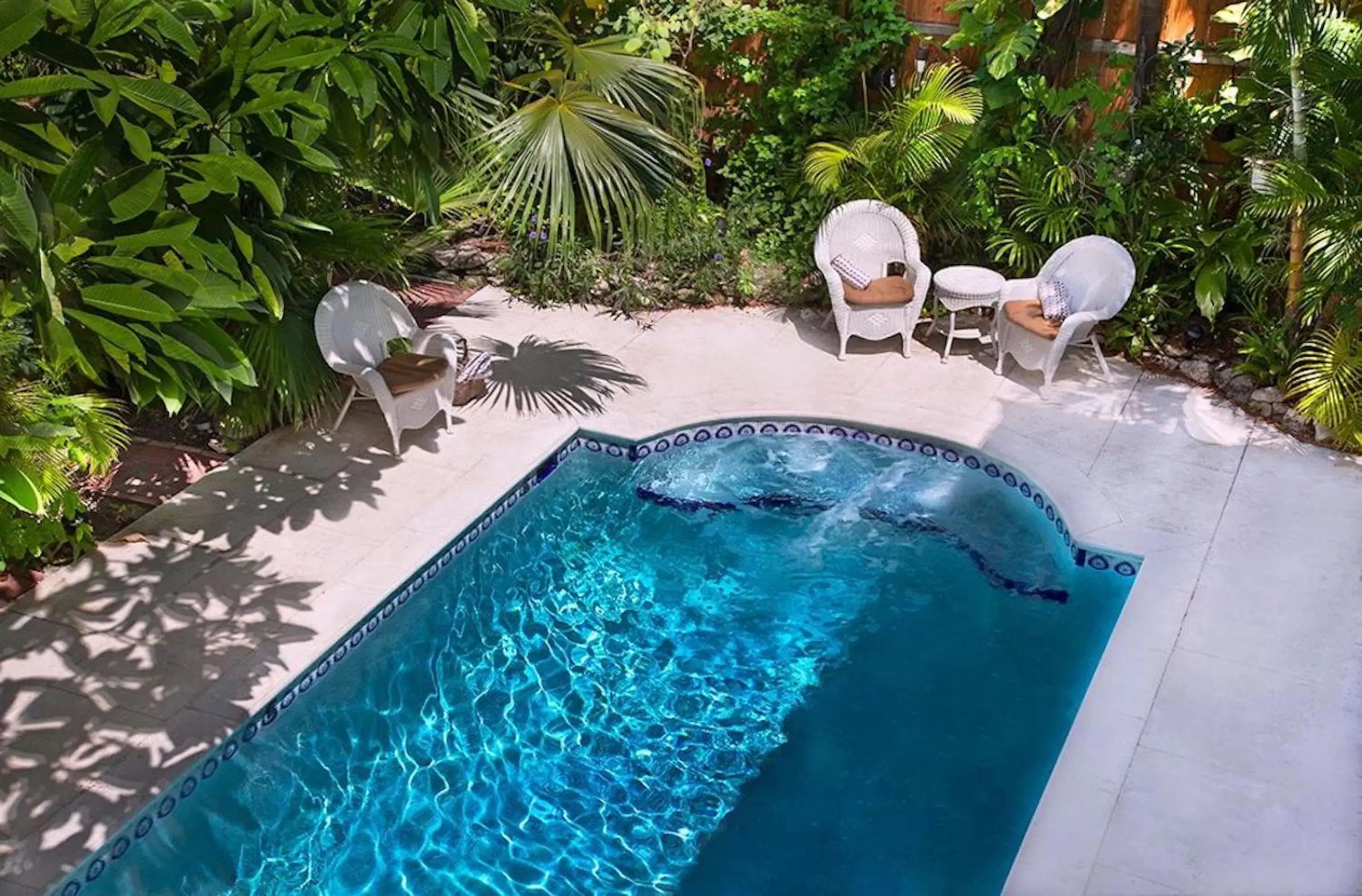 Swimming pool, Pool View in Coco Plum Inn