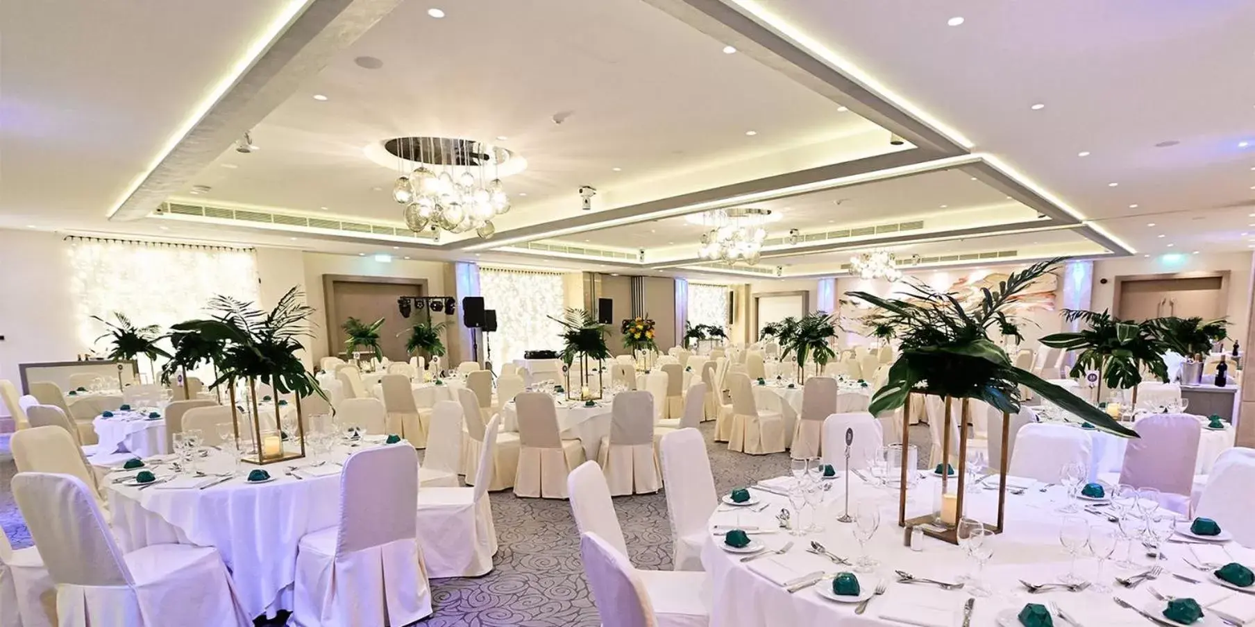 Meeting/conference room, Banquet Facilities in Crowne Plaza Limassol, an IHG Hotel