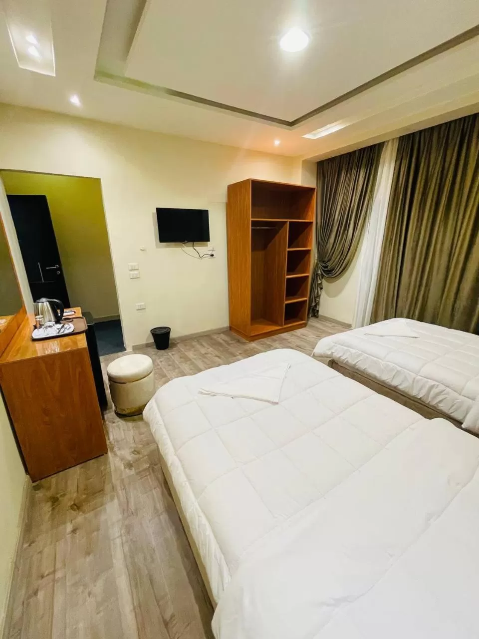 Communal lounge/ TV room, Bed in Solima Pyramids View