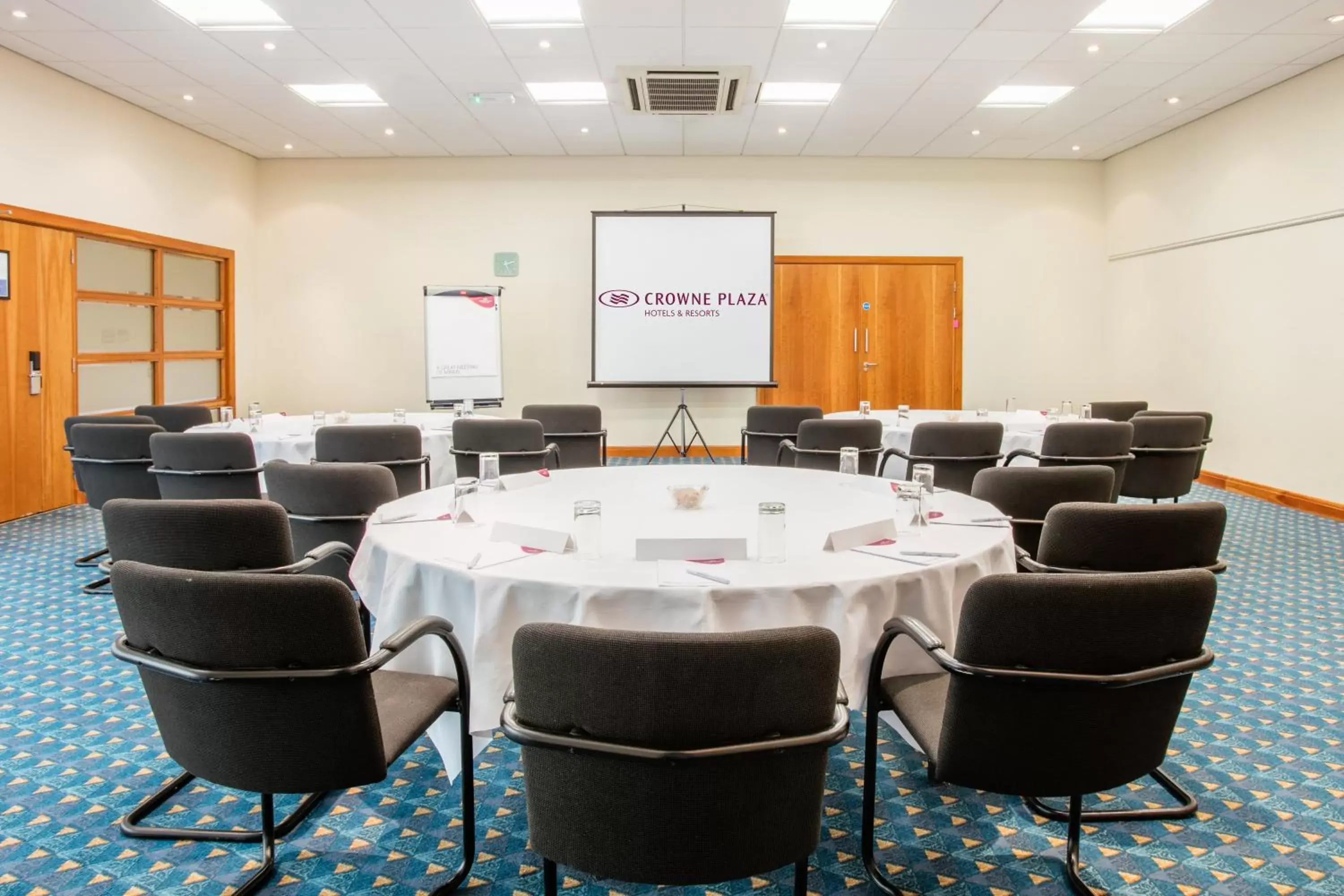 Meeting/conference room in Crowne Plaza Chester, an IHG Hotel