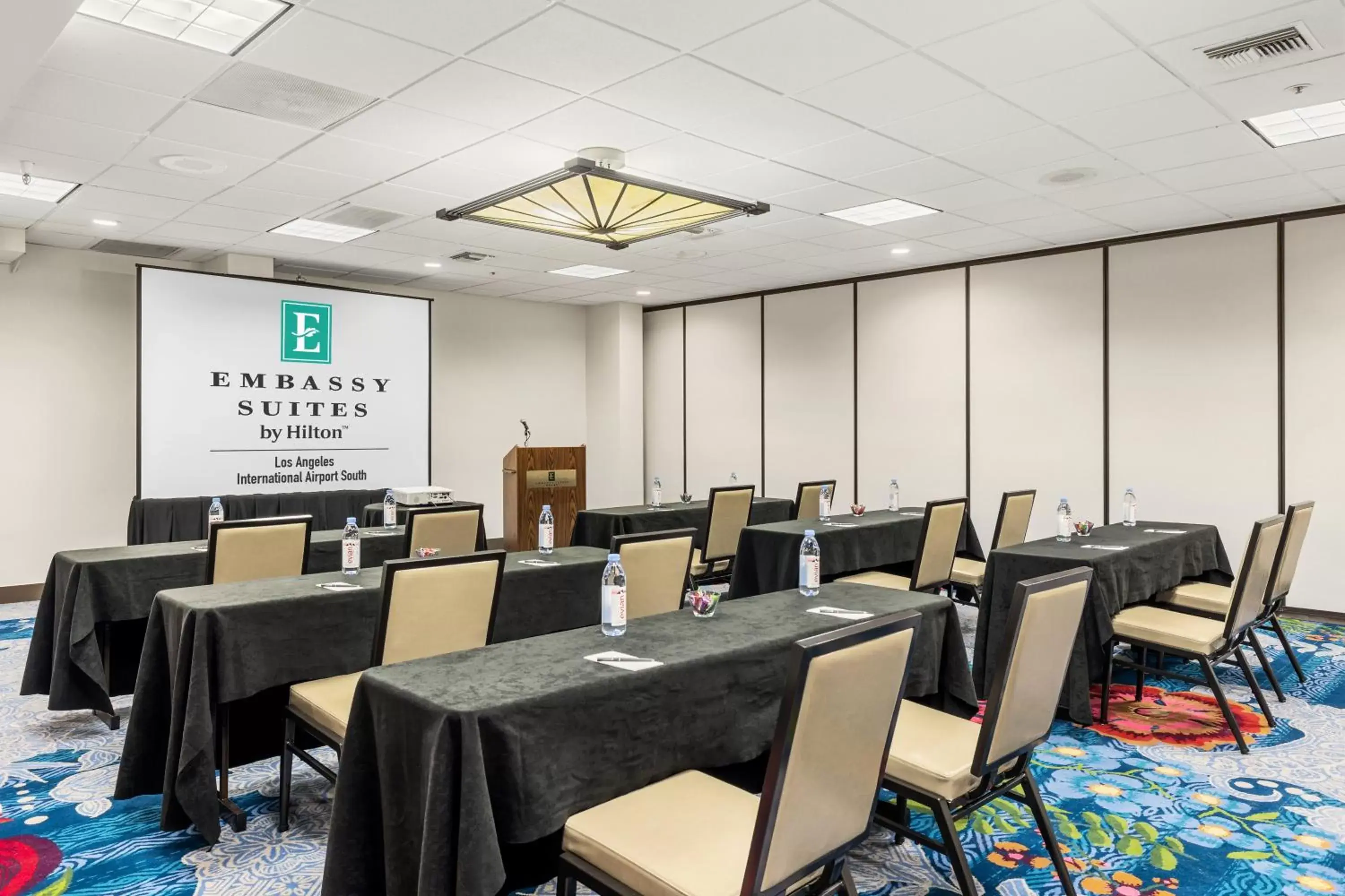 Meeting/conference room in Embassy Suites by Hilton Los Angeles International Airport South