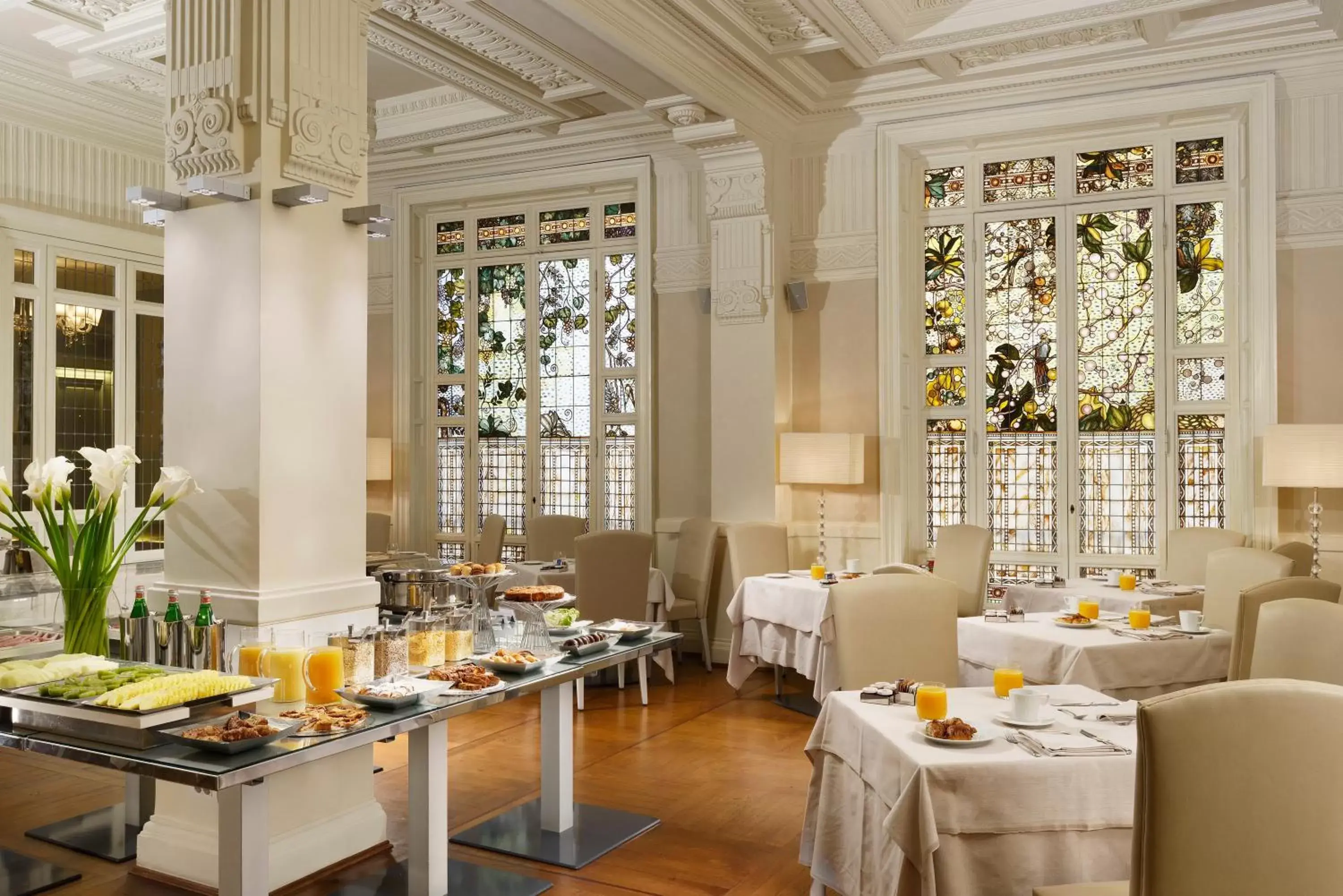 Buffet breakfast in Brunelleschi Hotel
