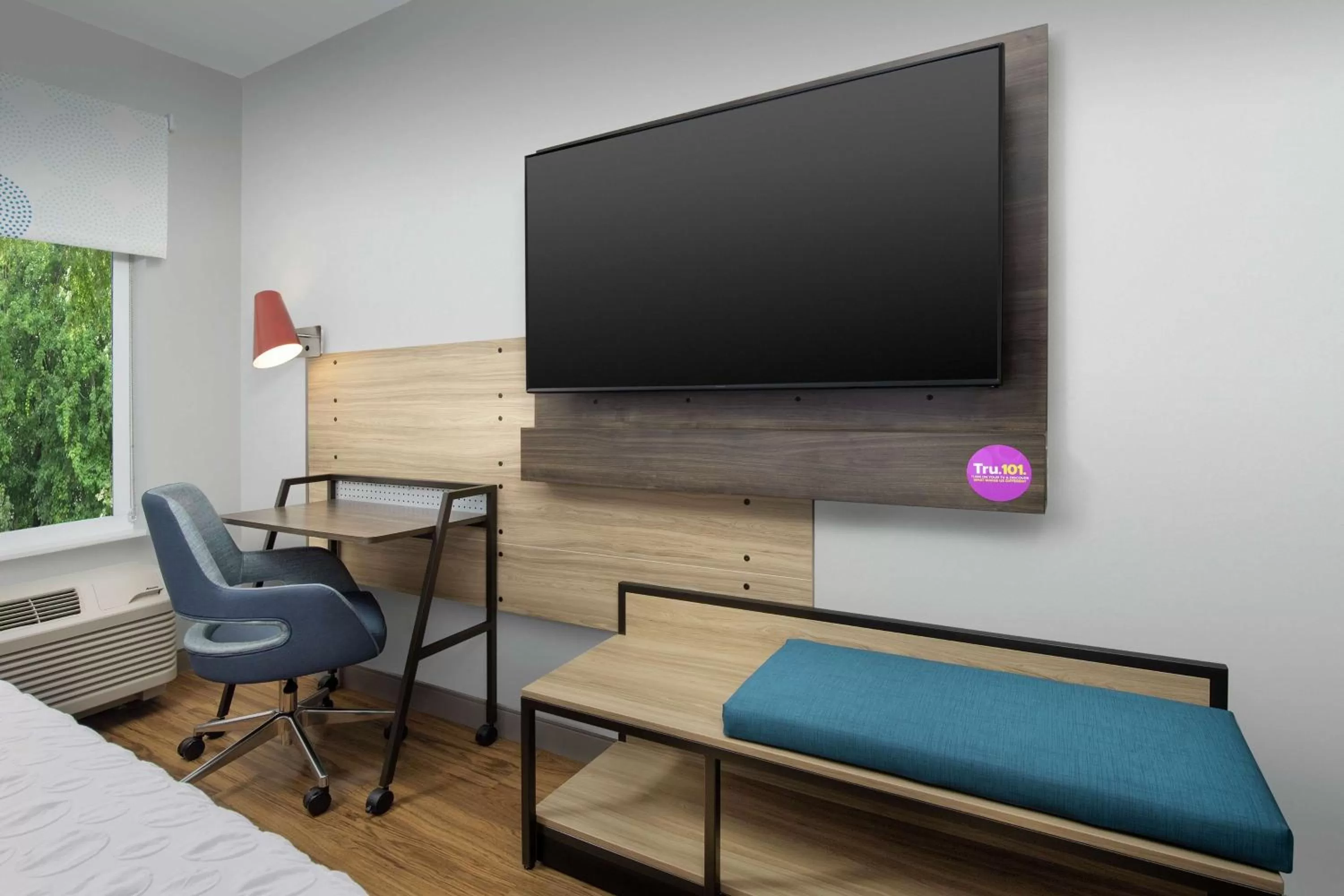 Bedroom, Bed in Tru By Hilton Orangeburg