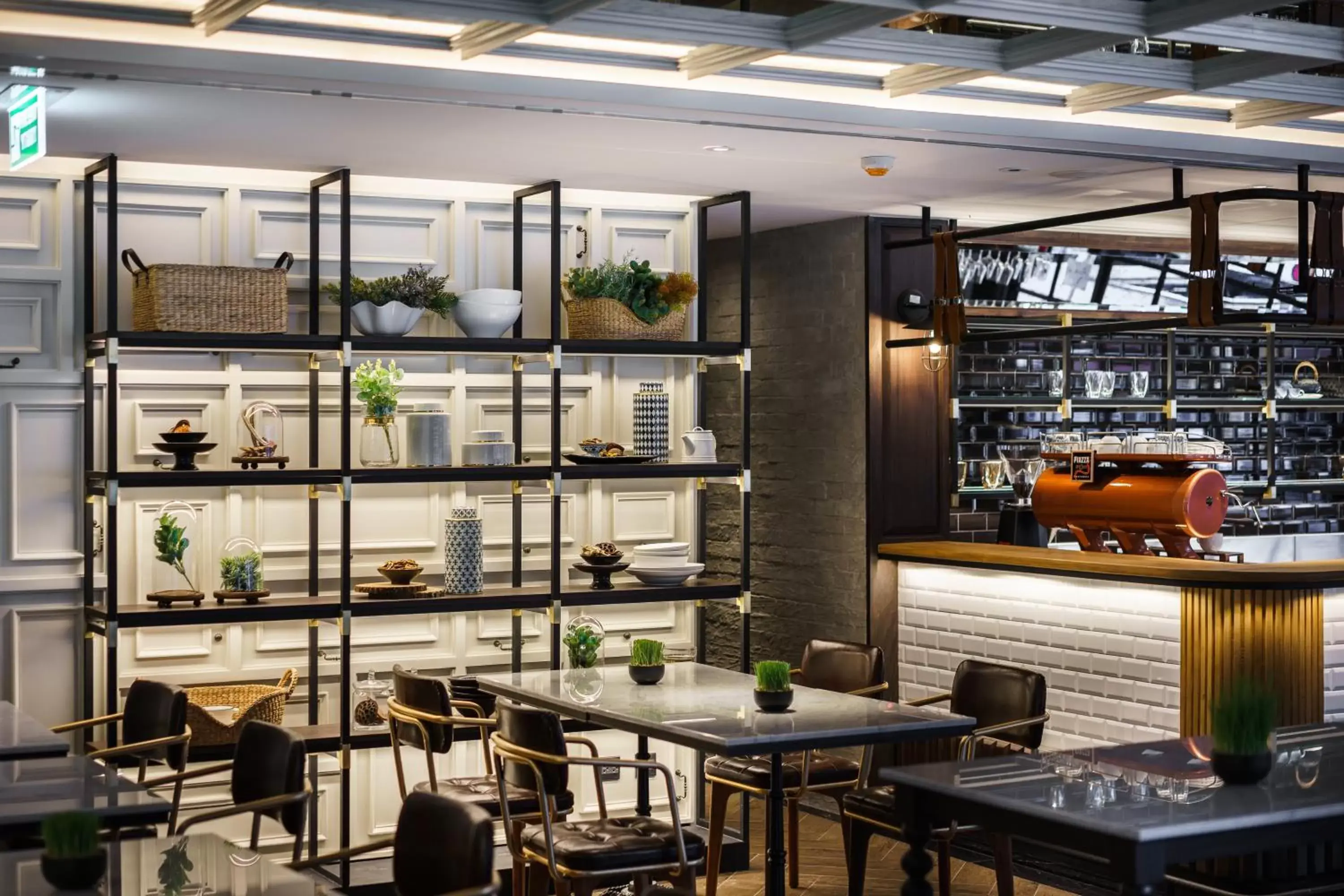 Restaurant/places to eat, Lounge/Bar in Tastoria Collection Sukhumvit - SHA Extra Plus